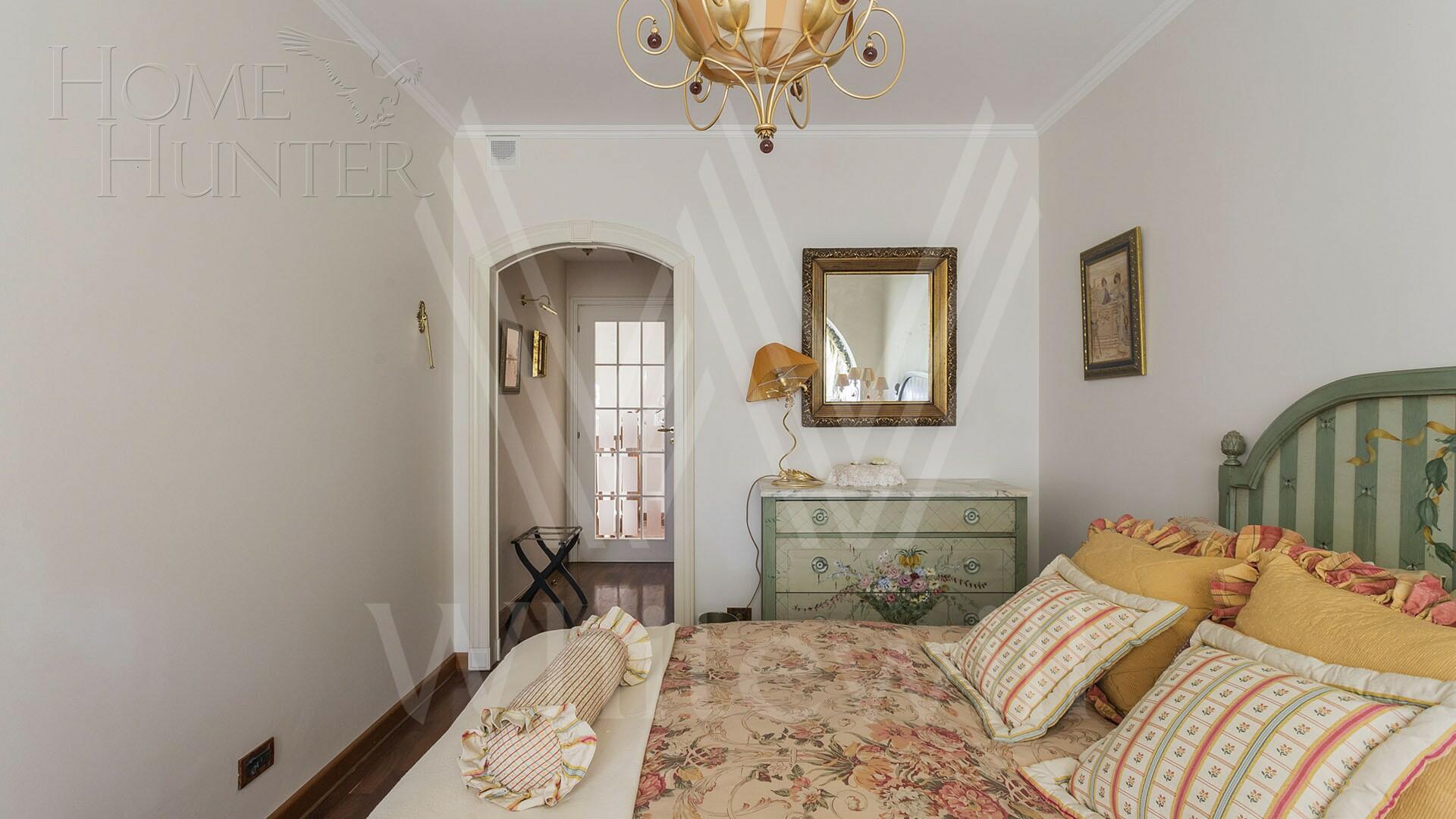 4-УРОВНЕВАЯ КВАРТИРА С ОТДЕЛКОЙ 253.1 М² НА 1 ЭТАЖЕ