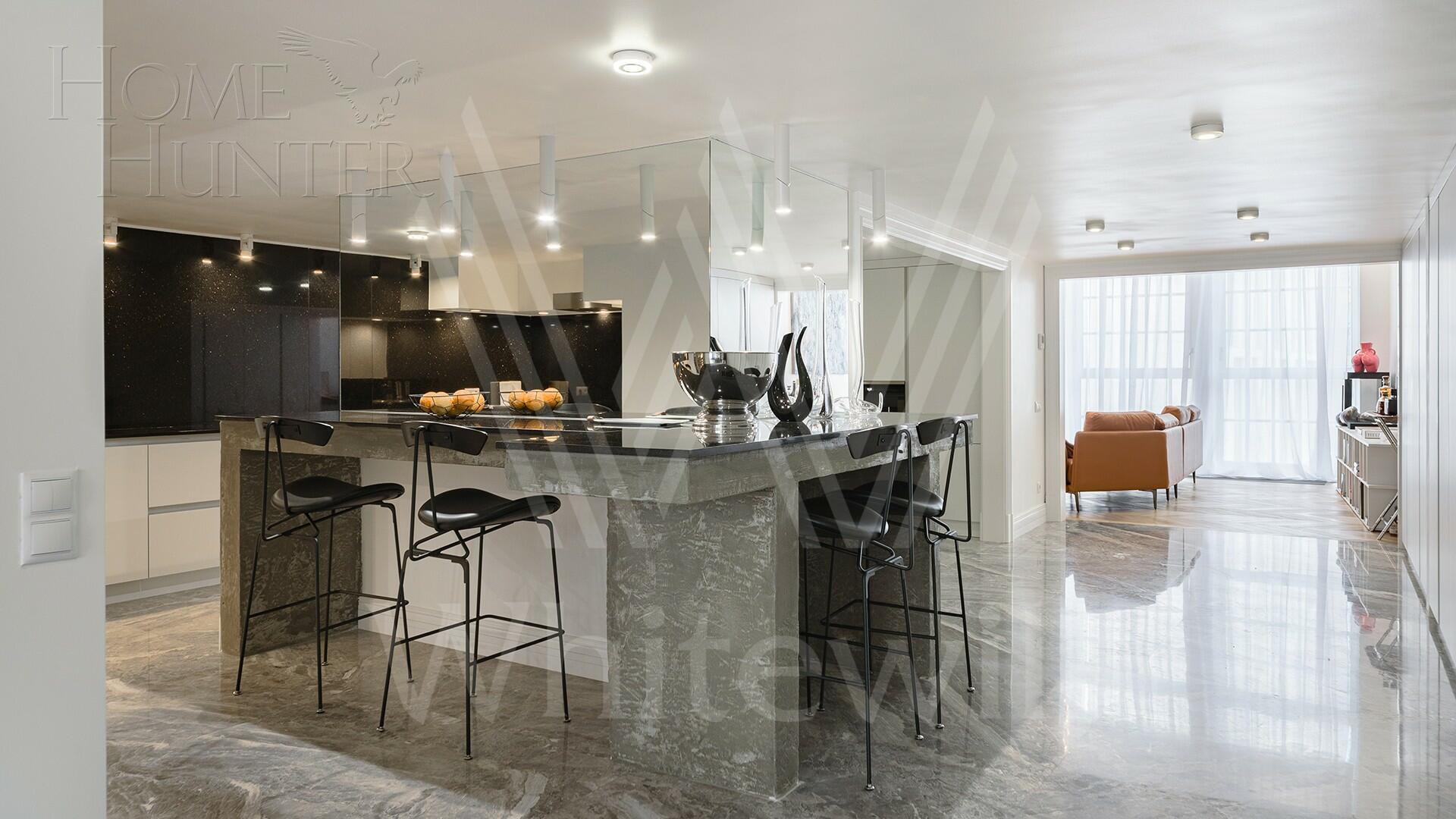 2-УРОВНЕВАЯ КВАРТИРА С ОТДЕЛКОЙ 380 М² НА 4 ЭТАЖЕ