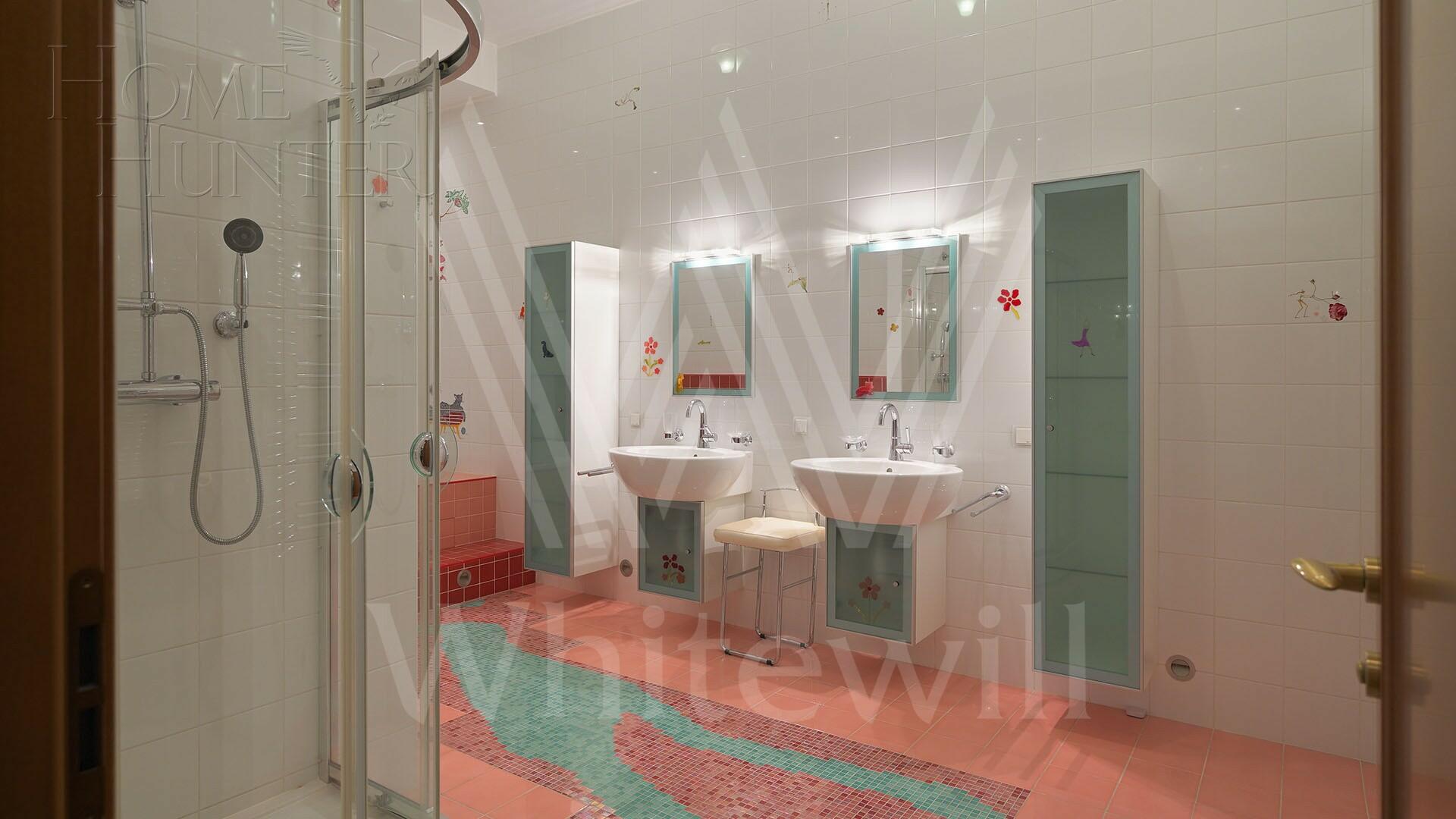 6-КОМН. КВАРТИРА С ОТДЕЛКОЙ 436.4 М² НА 3 ЭТАЖЕ