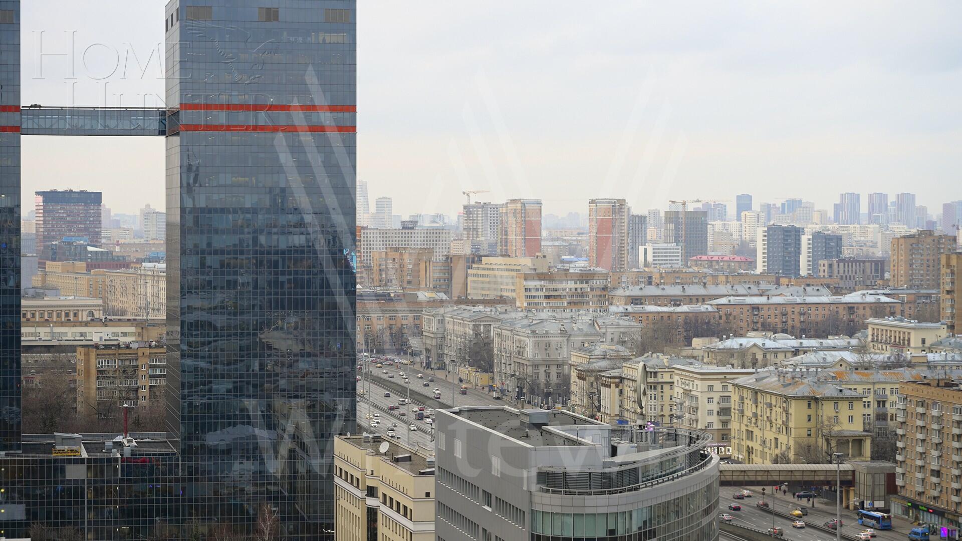 4-КОМН. КВАРТИРА С ОТДЕЛКОЙ 91 М² НА 18 ЭТАЖЕ