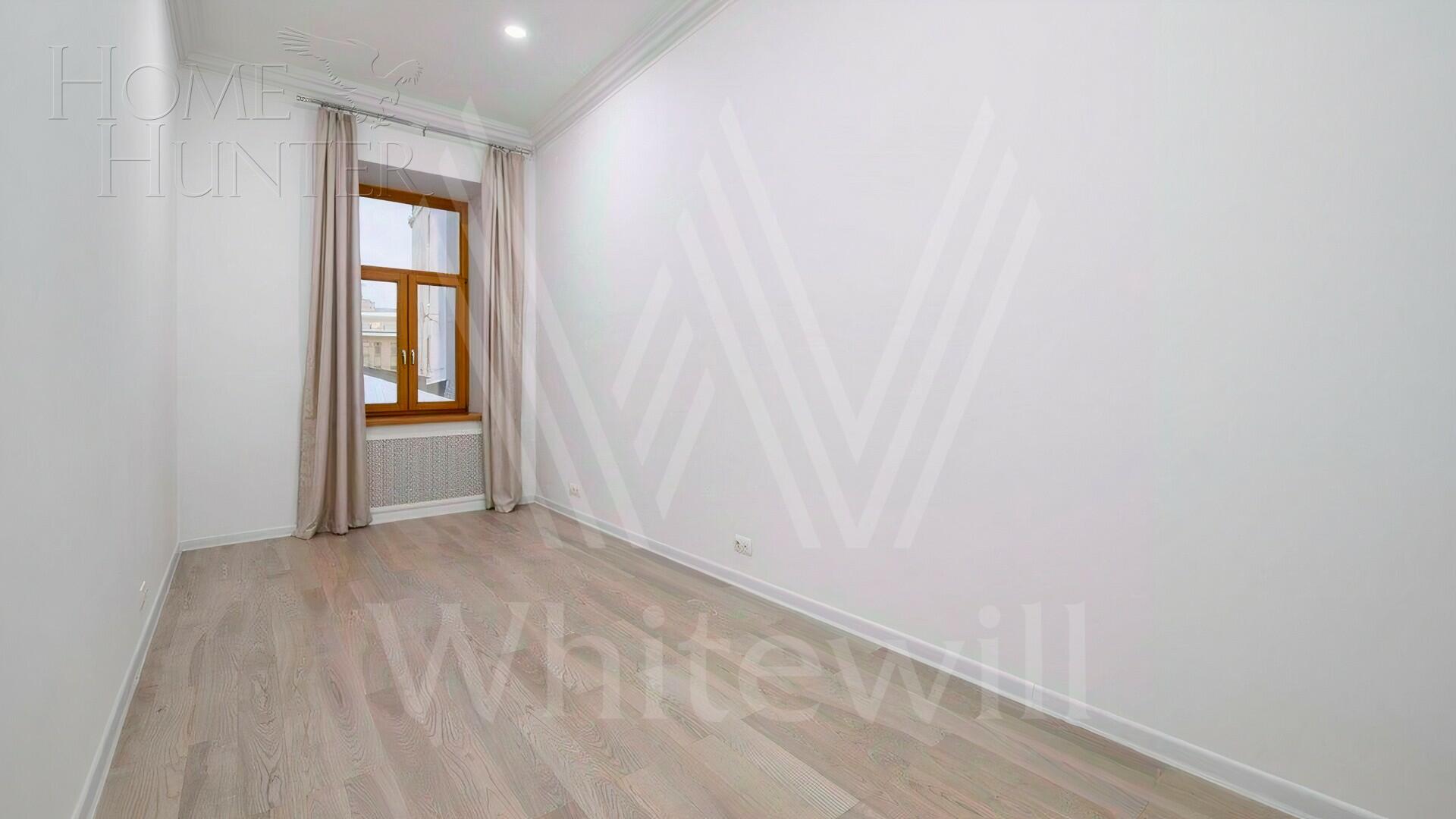 7-КОМН. КВАРТИРА С ОТДЕЛКОЙ 300 М² НА 3 ЭТАЖЕ