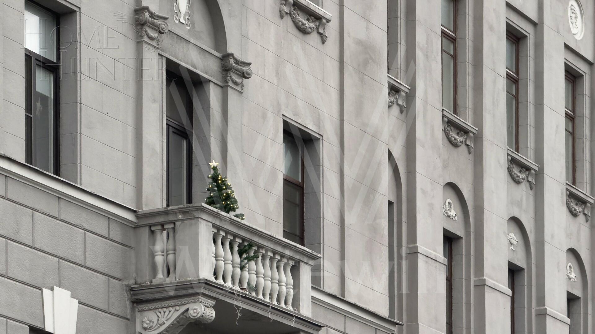 6-КОМН. КВАРТИРА С ОТДЕЛКОЙ 210 М² НА 2 ЭТАЖЕ