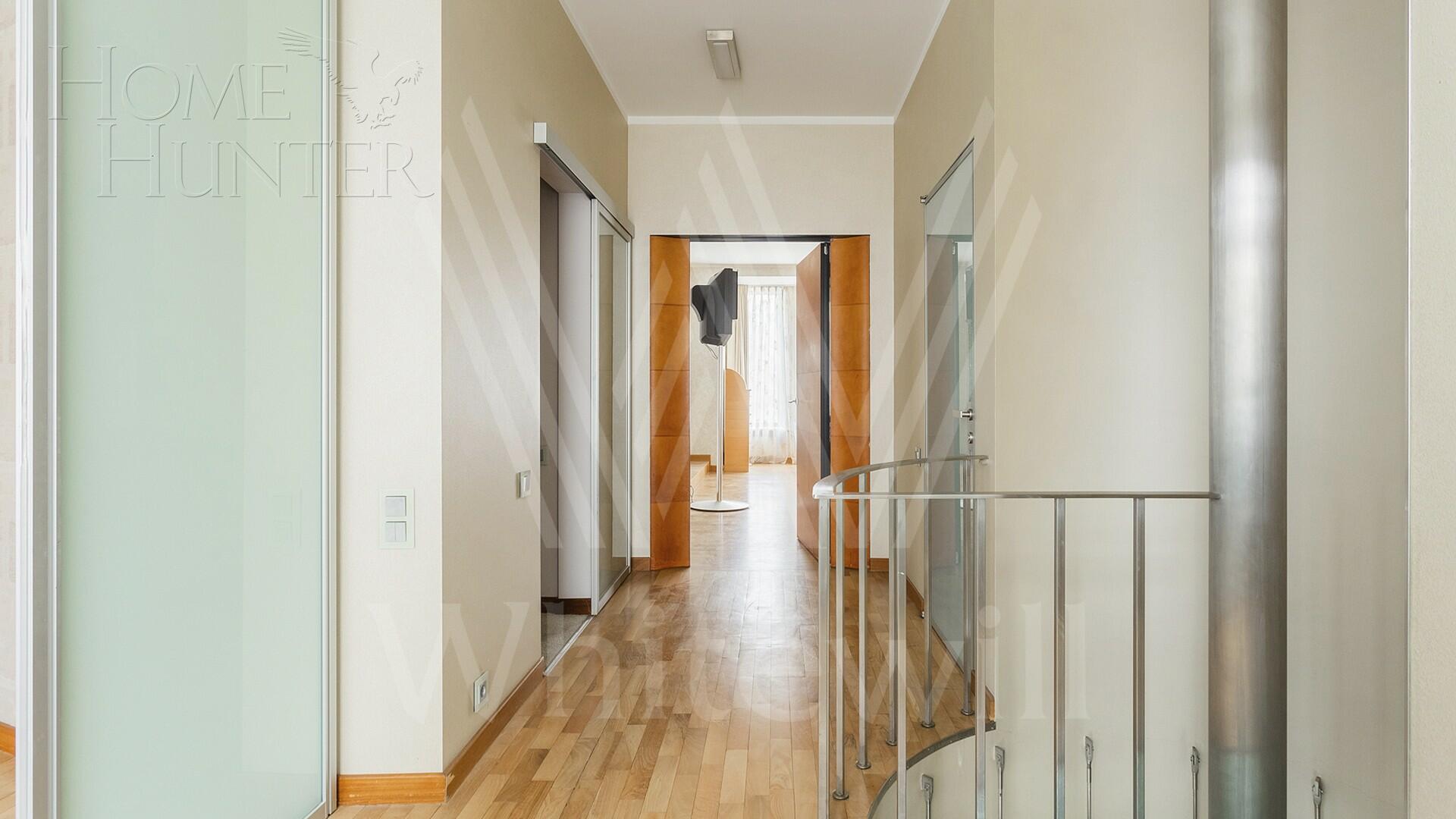 2-УРОВНЕВАЯ КВАРТИРА С ОТДЕЛКОЙ 246 М² НА 4 ЭТАЖЕ