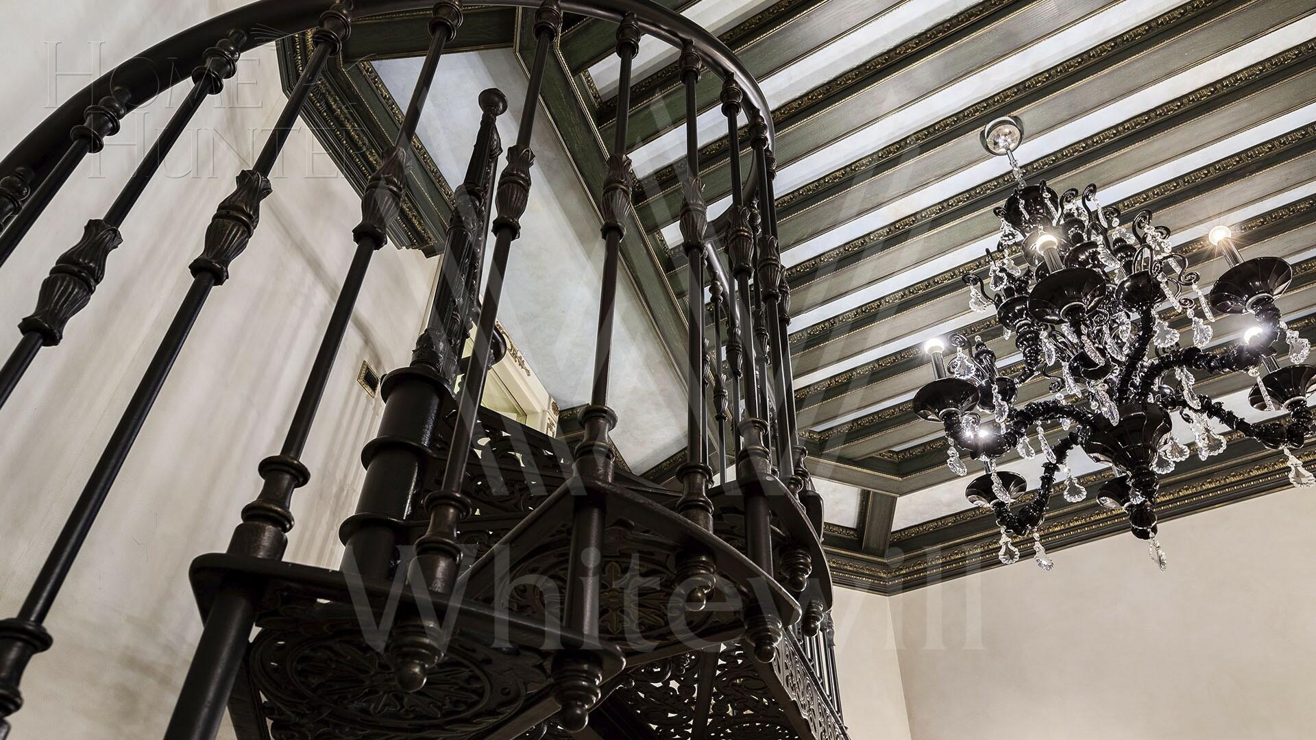 2-УРОВНЕВАЯ КВАРТИРА С ОТДЕЛКОЙ 318 М² НА 2 ЭТАЖЕ