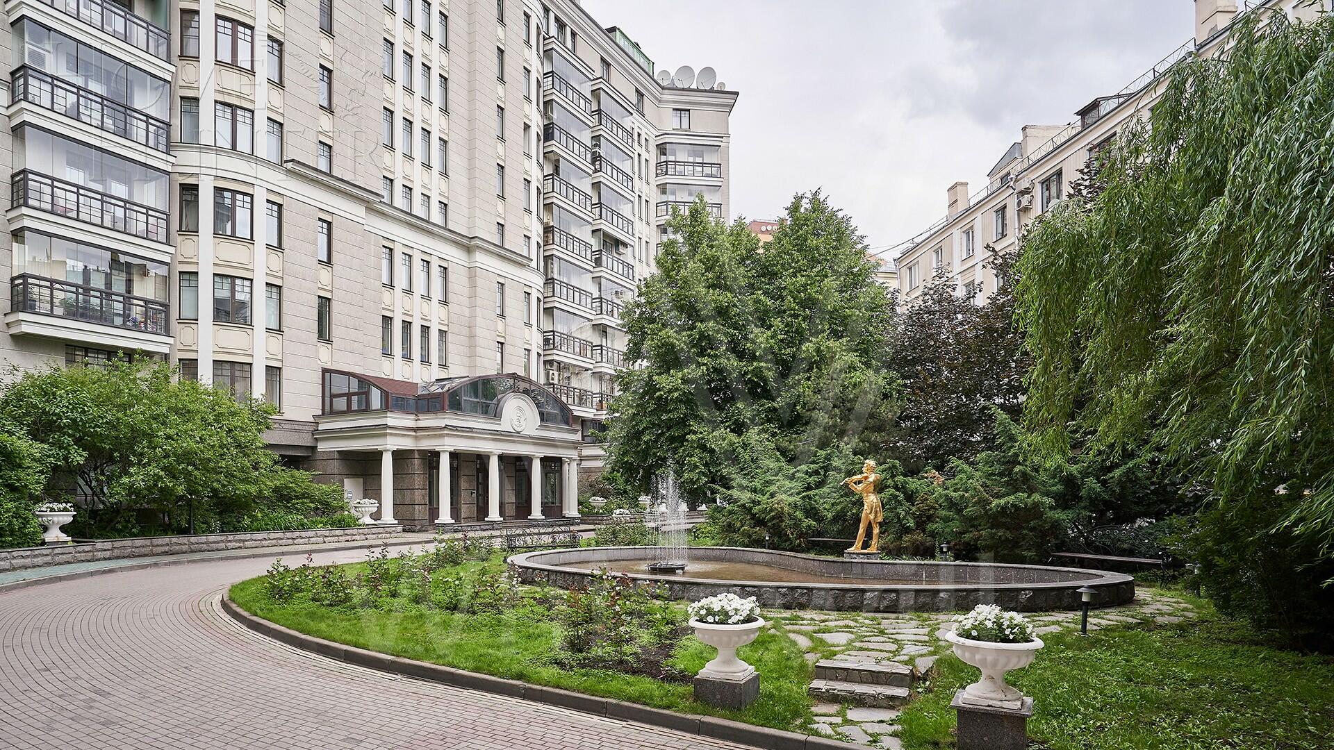 4-КОМН. ПЕНТХАУС С ОТДЕЛКОЙ 258 М² НА 11 ЭТАЖЕ