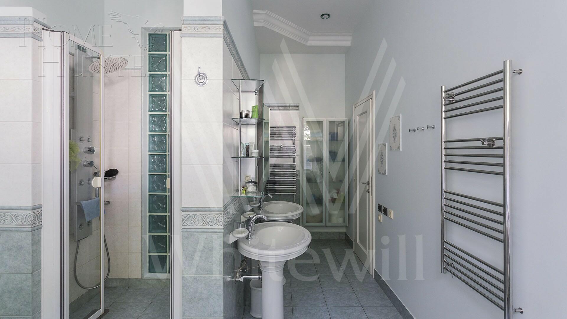 4-УРОВНЕВАЯ КВАРТИРА С ОТДЕЛКОЙ 253.1 М² НА 1 ЭТАЖЕ