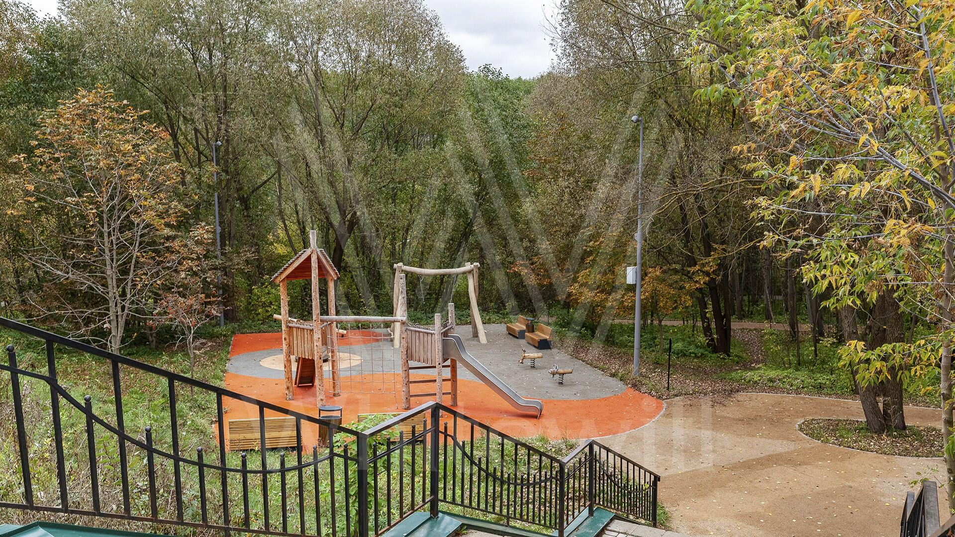 4-КОМН. КВАРТИРА С ОТДЕЛКОЙ 234 М² НА 4 ЭТАЖЕ