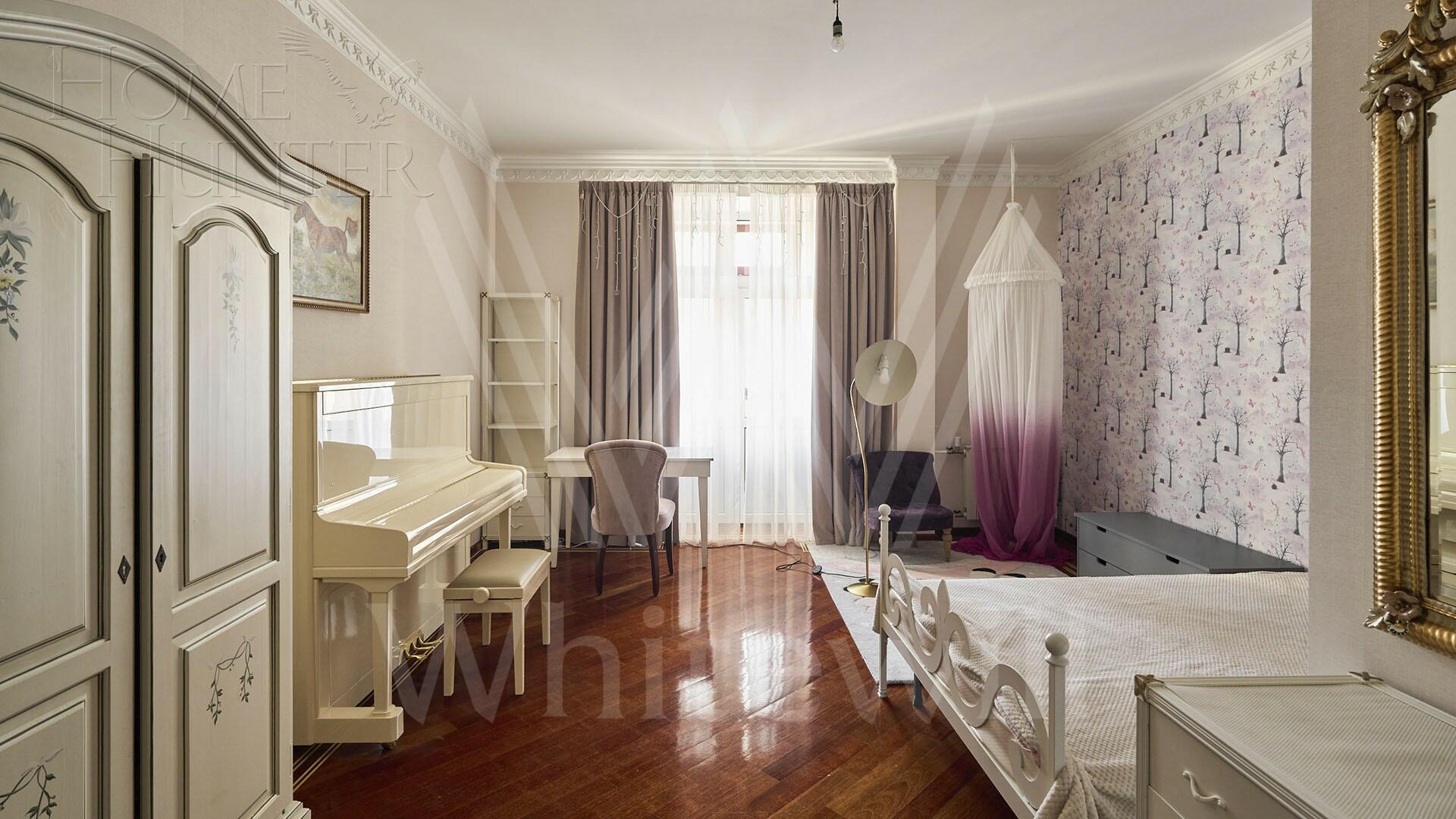 4-КОМН. КВАРТИРА С ОТДЕЛКОЙ 165 М² НА 3 ЭТАЖЕ