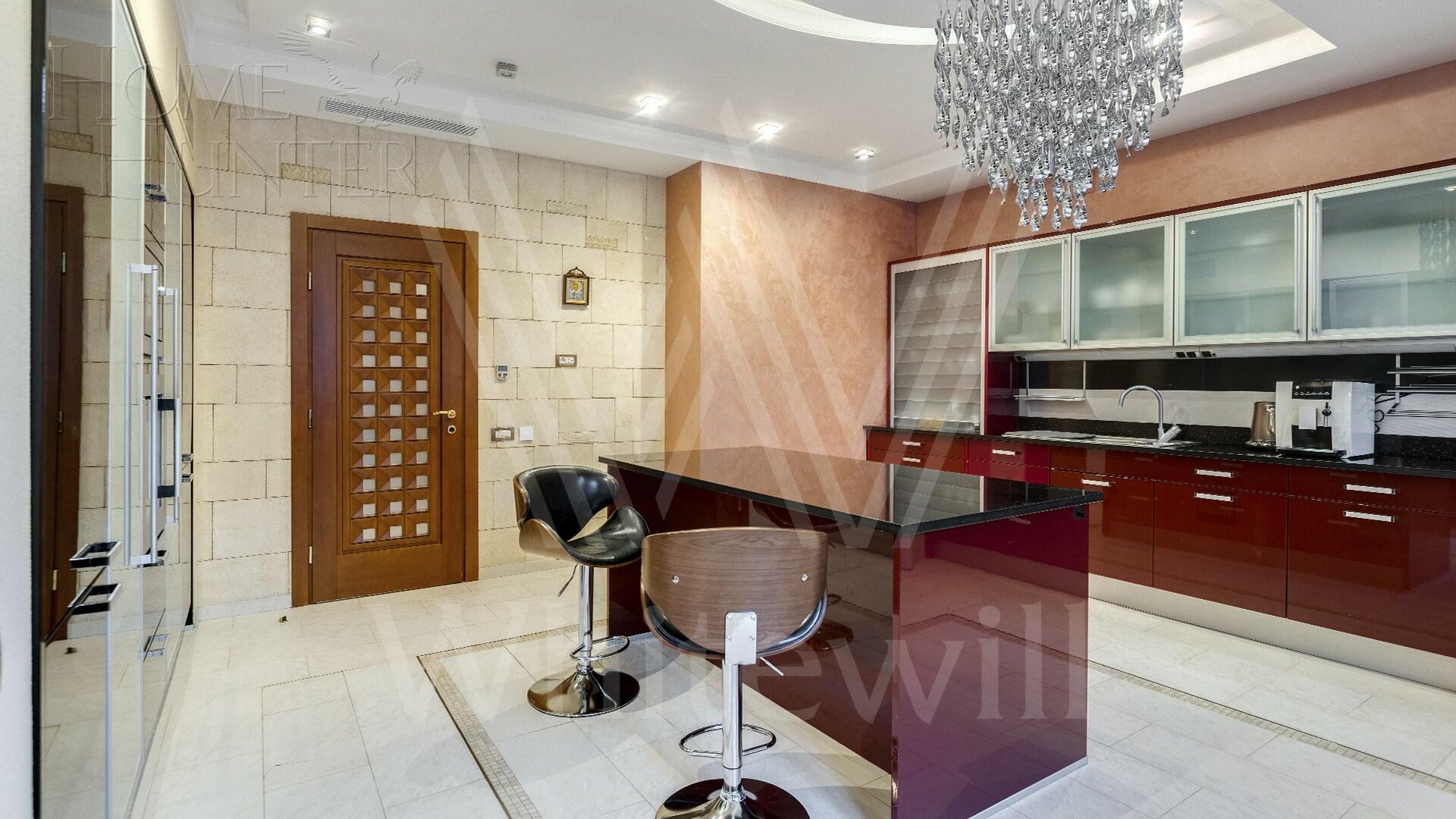 3-КОМН. КВАРТИРА С ОТДЕЛКОЙ 194 М² НА 2 ЭТАЖЕ