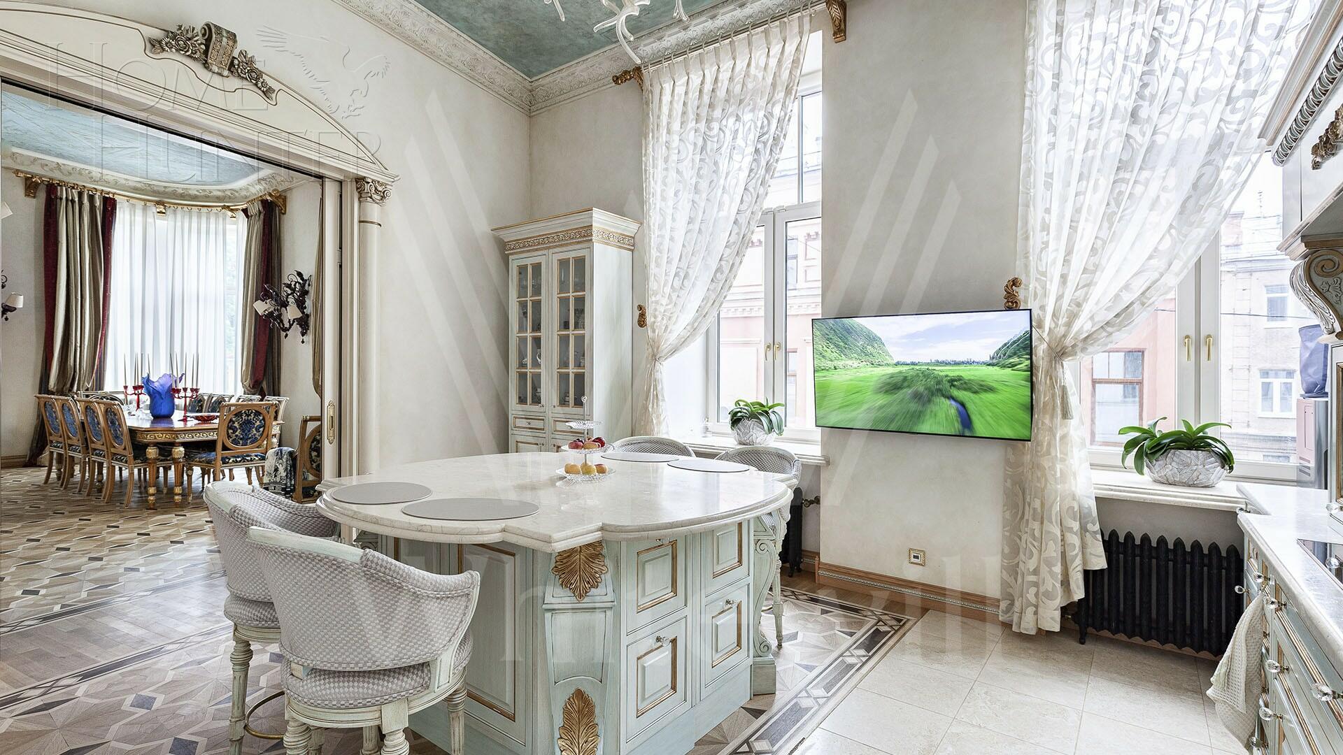 2-УРОВНЕВАЯ КВАРТИРА С ОТДЕЛКОЙ 318 М² НА 2 ЭТАЖЕ