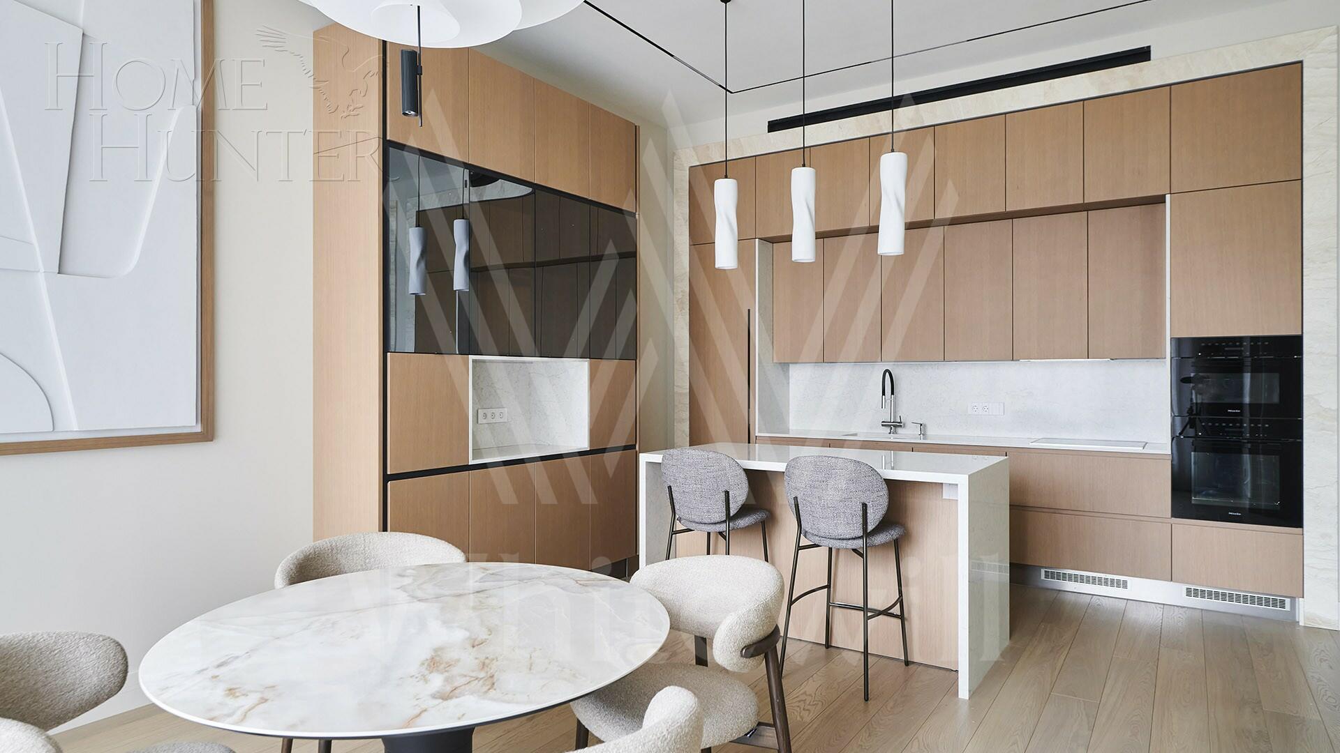 3-КОМН. КВАРТИРА С ОТДЕЛКОЙ 125 М² НА 4 ЭТАЖЕ