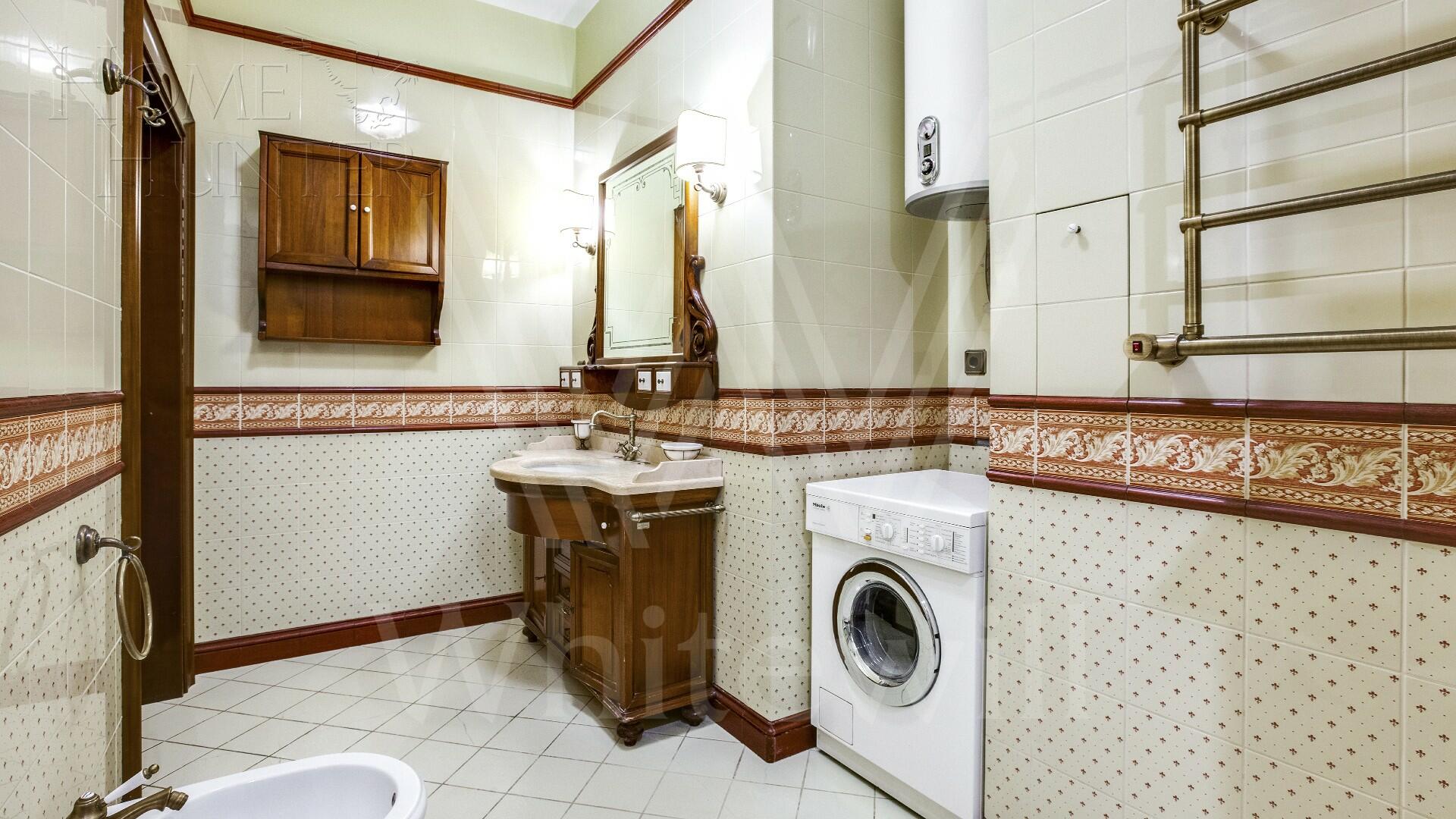 3-КОМН. КВАРТИРА С ОТДЕЛКОЙ 110.5 М² НА 2 ЭТАЖЕ