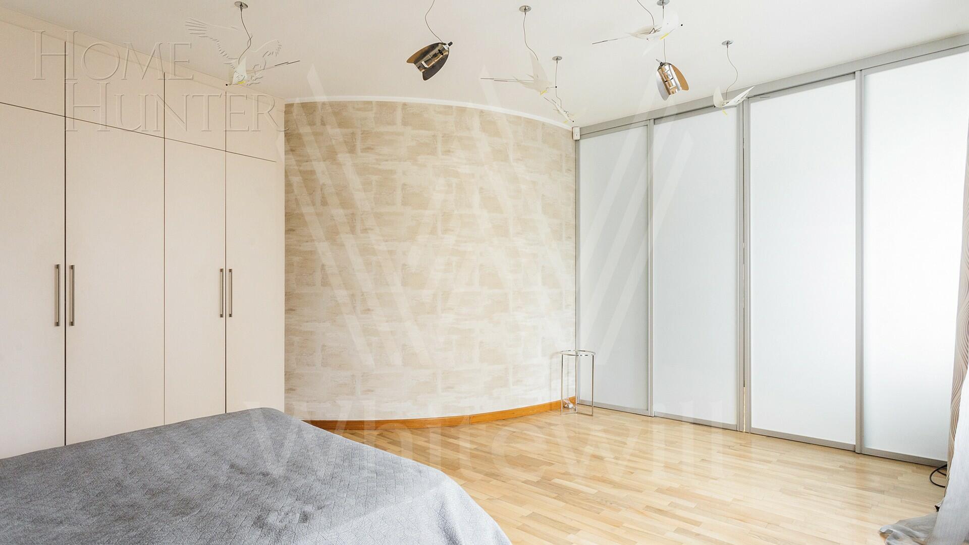 2-УРОВНЕВАЯ КВАРТИРА С ОТДЕЛКОЙ 246 М² НА 4 ЭТАЖЕ