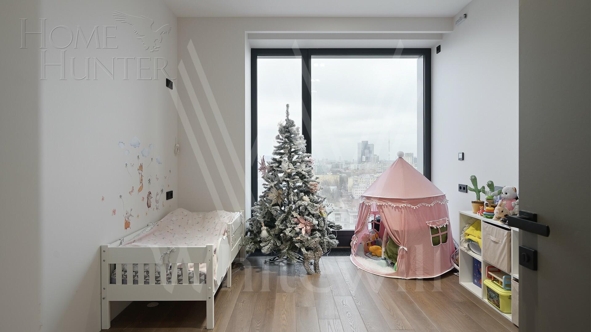 4-КОМН. КВАРТИРА С ОТДЕЛКОЙ 91 М² НА 18 ЭТАЖЕ