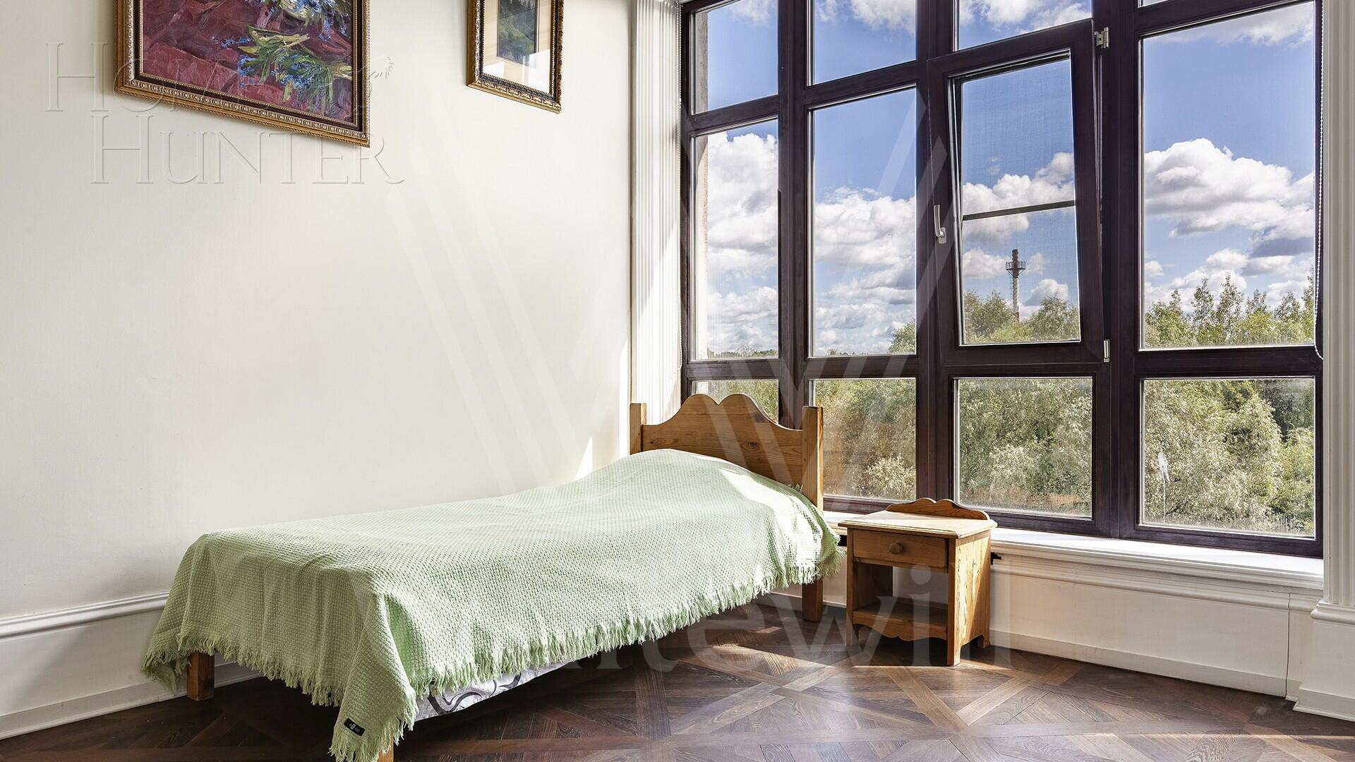 5-КОМН. КВАРТИРА С ОТДЕЛКОЙ 274 М² НА 4 ЭТАЖЕ