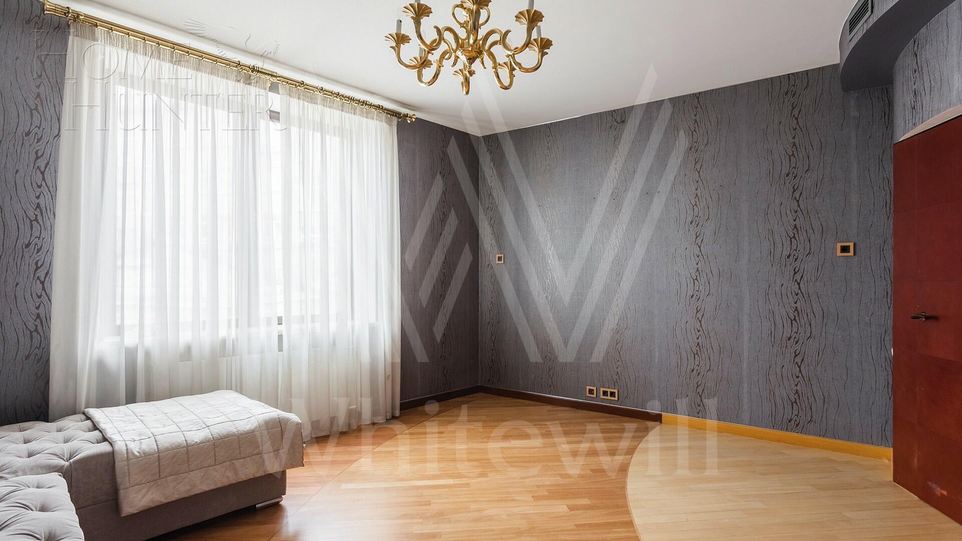 2-УРОВНЕВАЯ КВАРТИРА С ОТДЕЛКОЙ 246 М² НА 4 ЭТАЖЕ