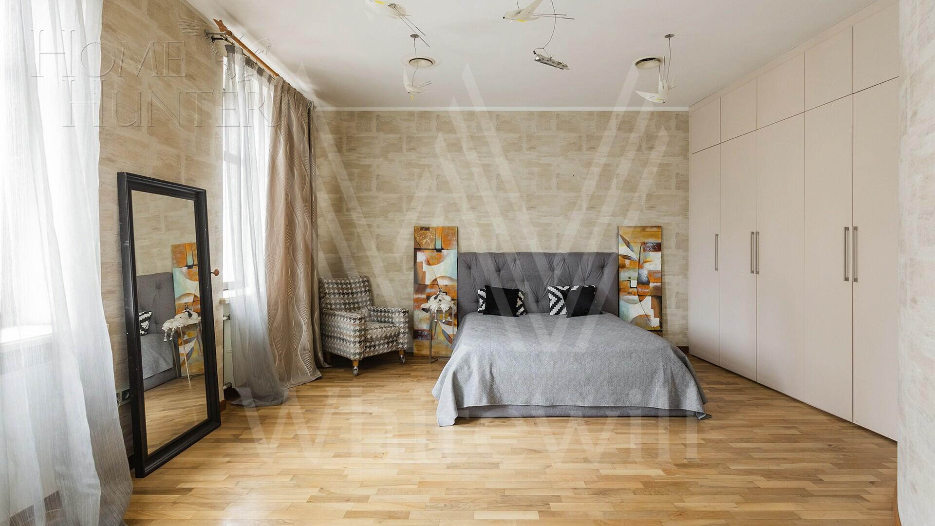 2-УРОВНЕВАЯ КВАРТИРА С ОТДЕЛКОЙ 246 М² НА 4 ЭТАЖЕ