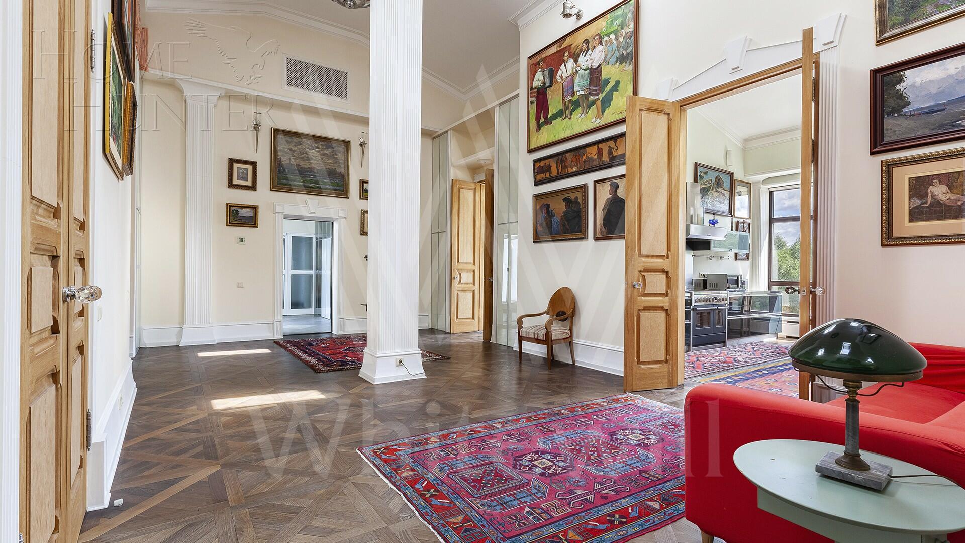 5-КОМН. КВАРТИРА С ОТДЕЛКОЙ 274 М² НА 4 ЭТАЖЕ