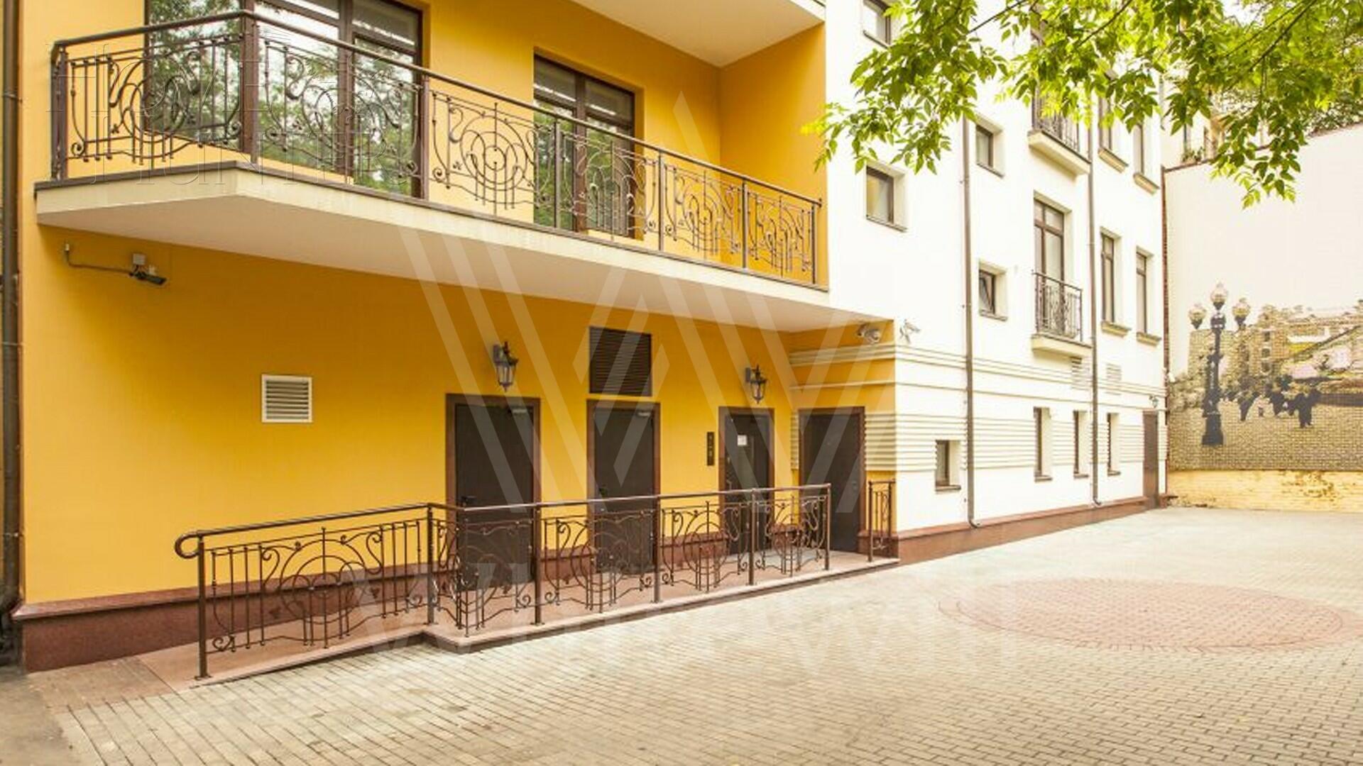 2-КОМН. КВАРТИРА С ОТДЕЛКОЙ 70.6 М² НА 3 ЭТАЖЕ