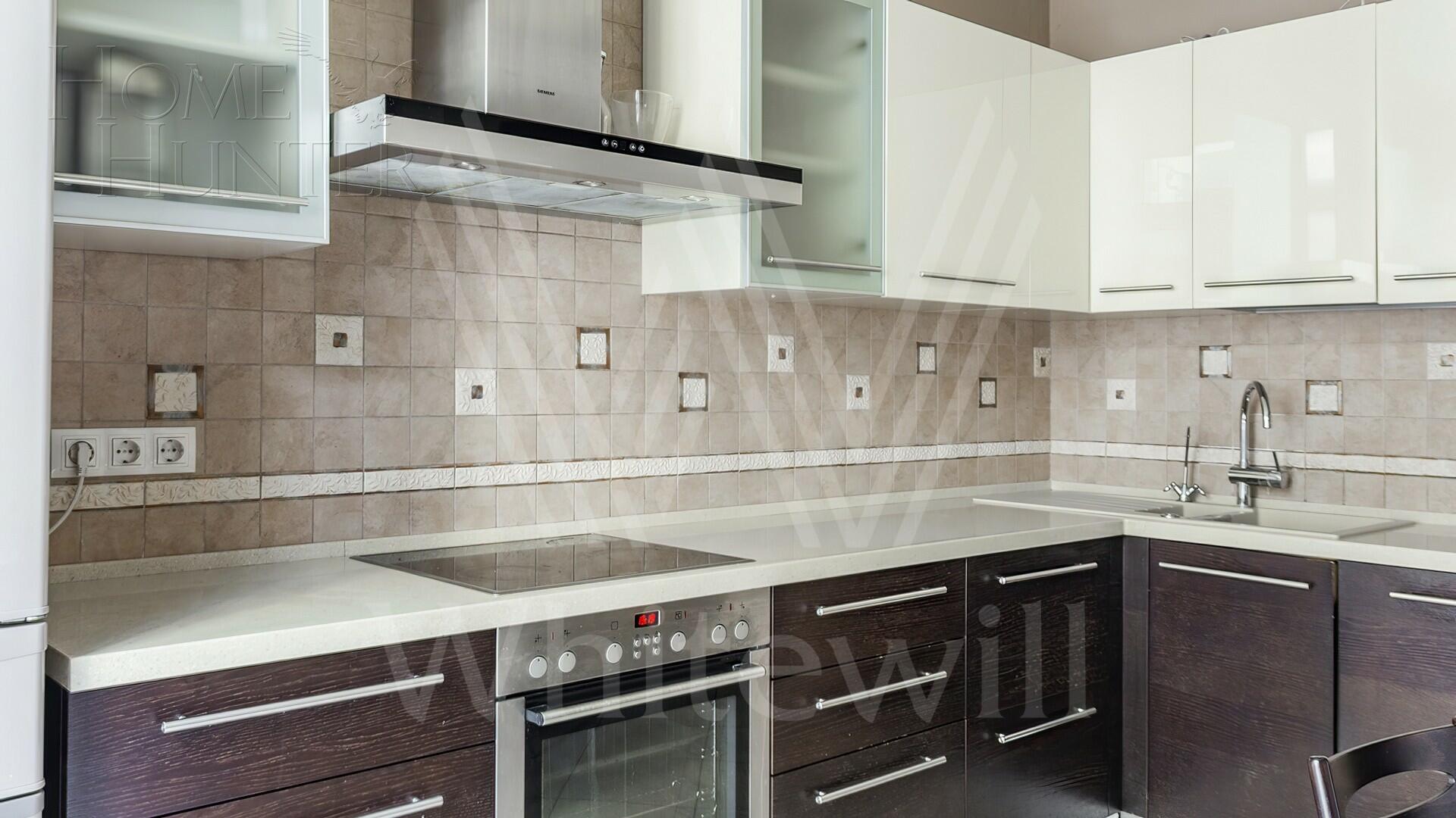 2-КОМН. КВАРТИРА С ОТДЕЛКОЙ 78 М² НА 3 ЭТАЖЕ