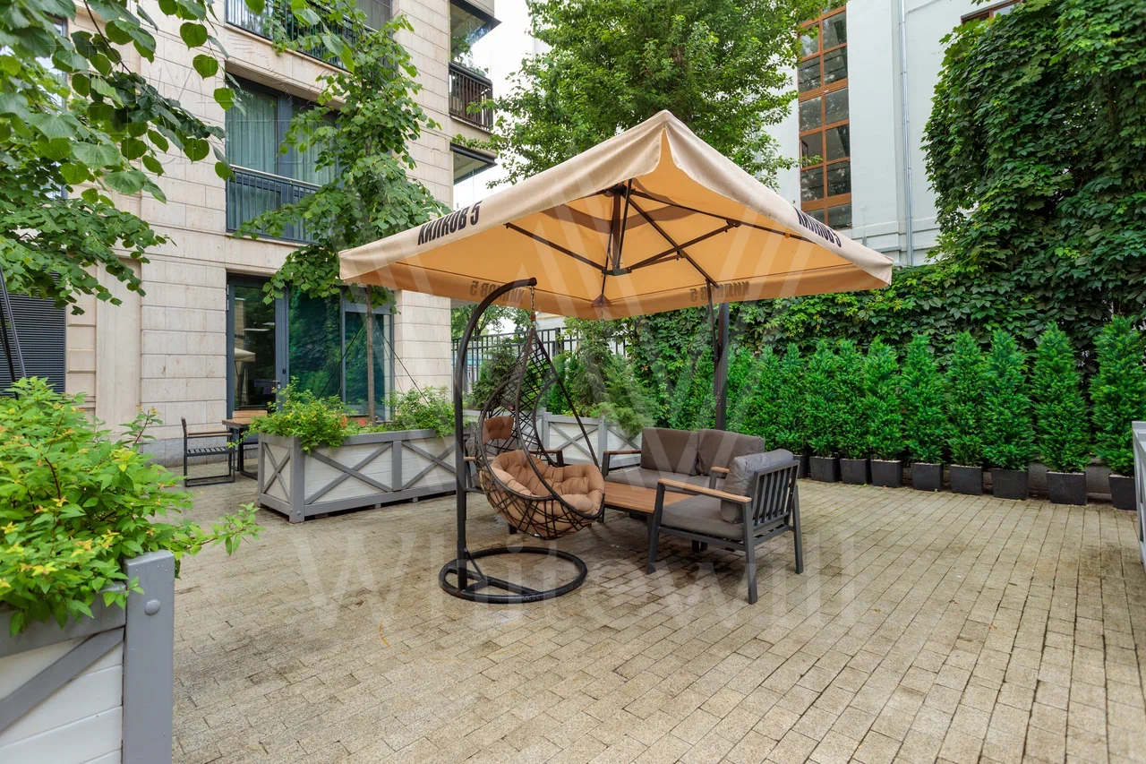 5-КОМН. КВАРТИРА С ОТДЕЛКОЙ 242.7 М² НА 4 ЭТАЖЕ