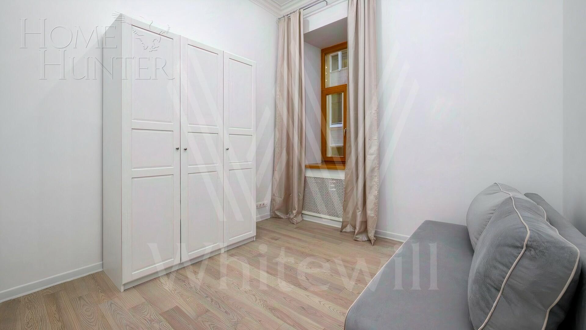 7-КОМН. КВАРТИРА С ОТДЕЛКОЙ 300 М² НА 3 ЭТАЖЕ