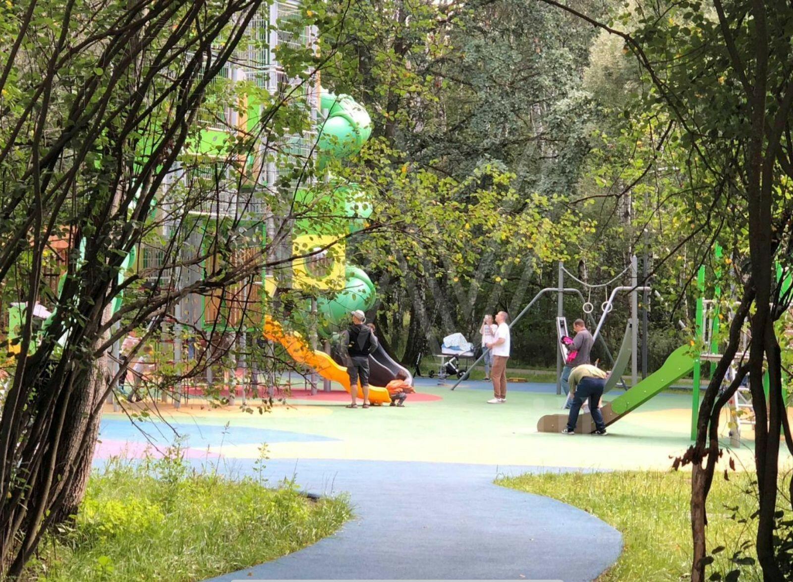 4-КОМН. КВАРТИРА С ОТДЕЛКОЙ 234 М² НА 4 ЭТАЖЕ