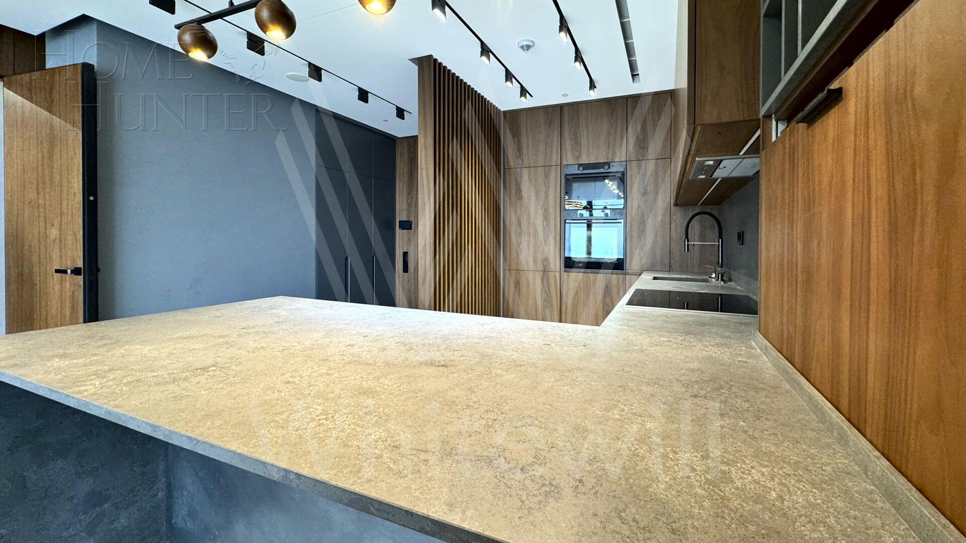 2-КОМН. АПАРТАМЕНТЫ С ОТДЕЛКОЙ 86 М² НА 53 ЭТАЖЕ