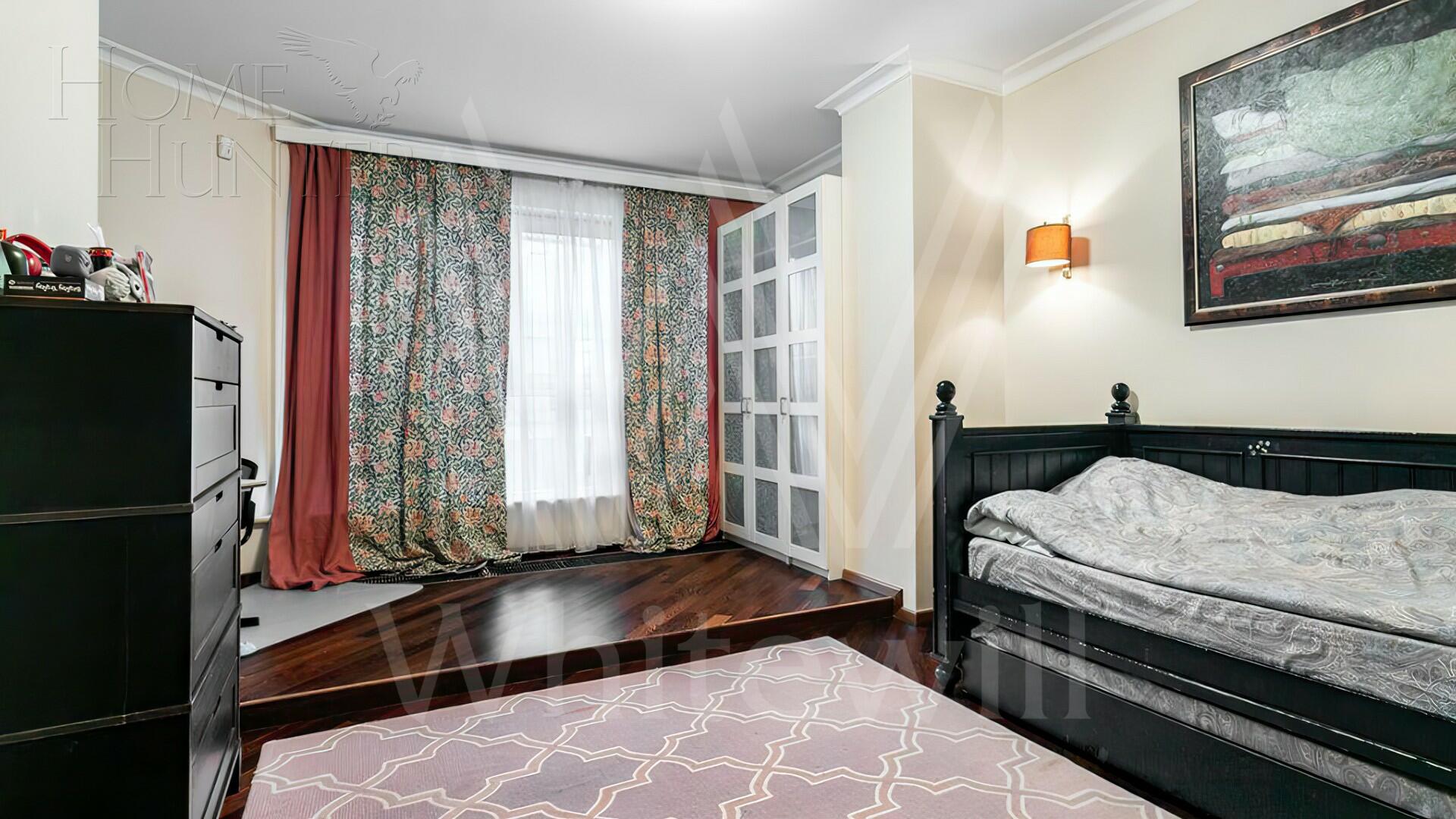 5-КОМН. КВАРТИРА С ОТДЕЛКОЙ 290 М² НА 2 ЭТАЖЕ