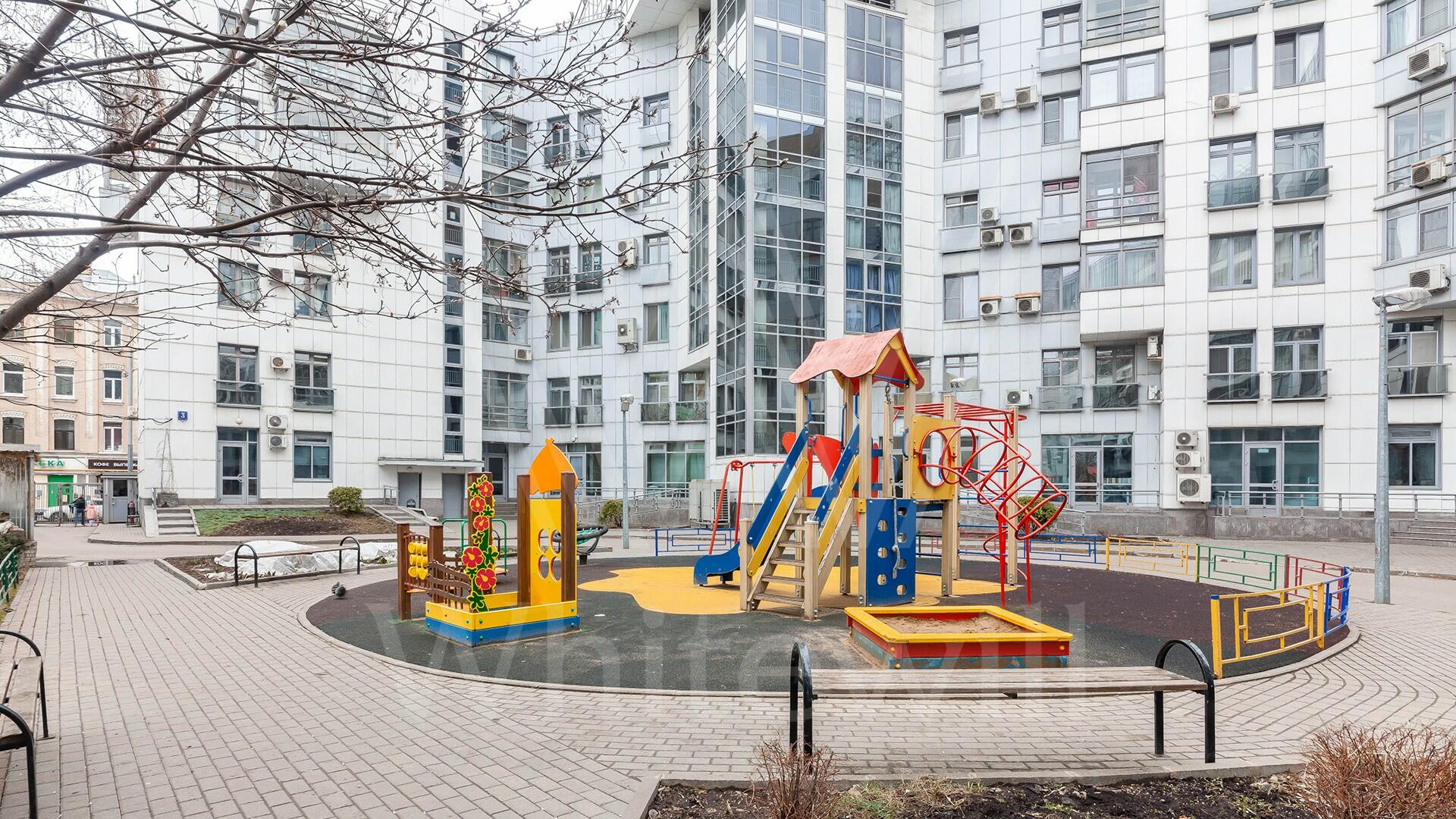 5-КОМН. КВАРТИРА С ОТДЕЛКОЙ 200 М² НА 5 ЭТАЖЕ