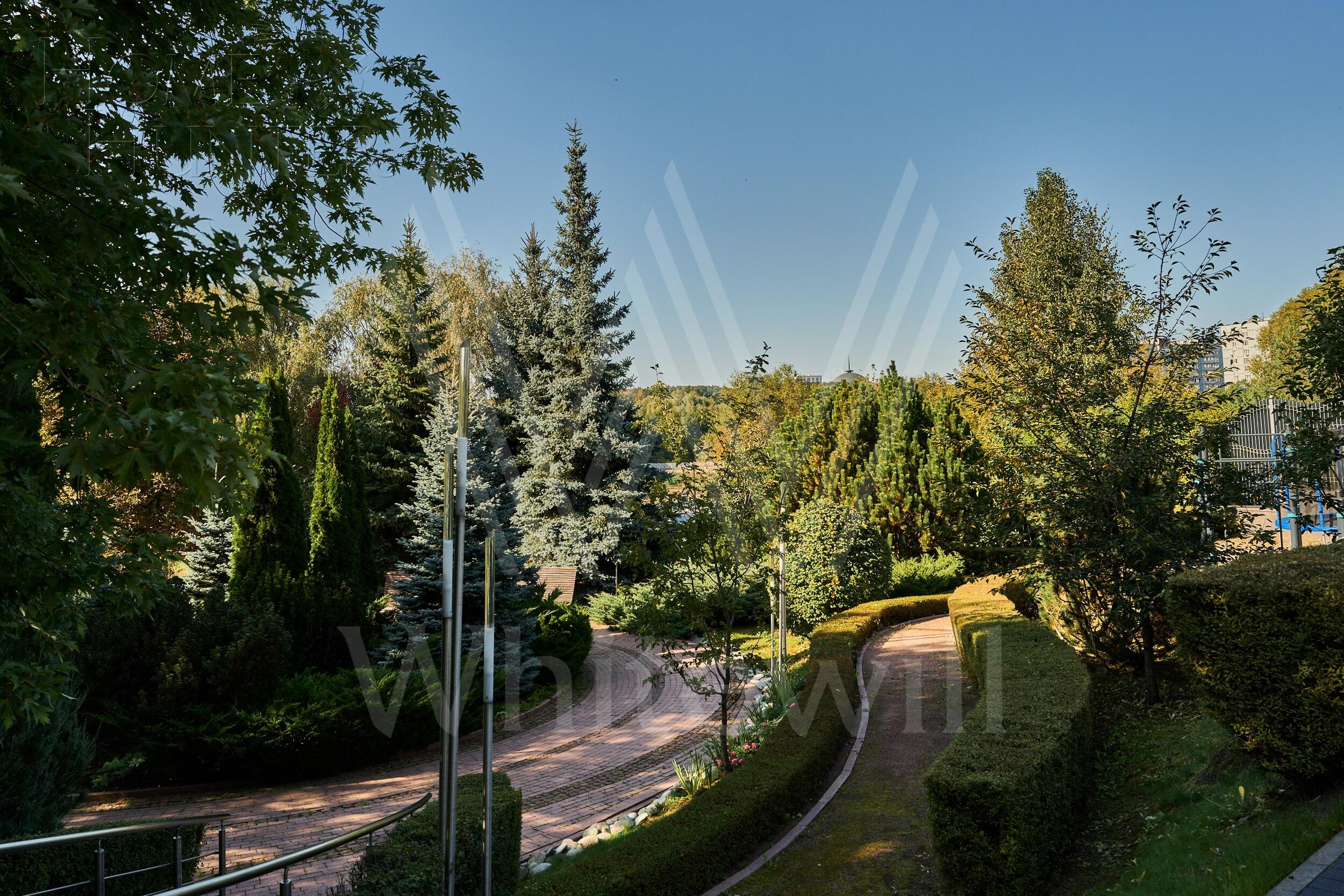 5-КОМН. КВАРТИРА С ОТДЕЛКОЙ 290 М² НА 2 ЭТАЖЕ