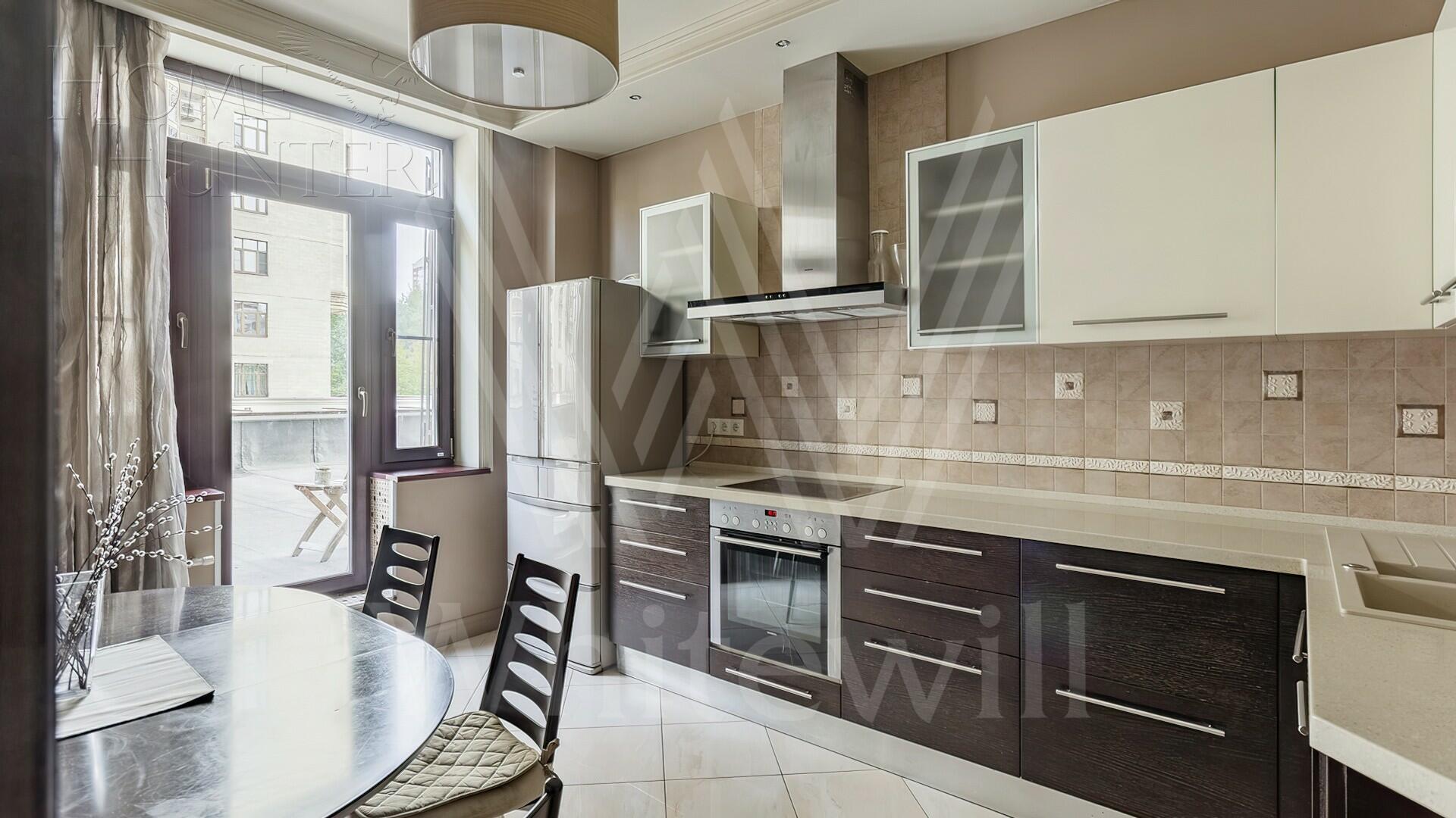 2-КОМН. КВАРТИРА С ОТДЕЛКОЙ 78 М² НА 3 ЭТАЖЕ