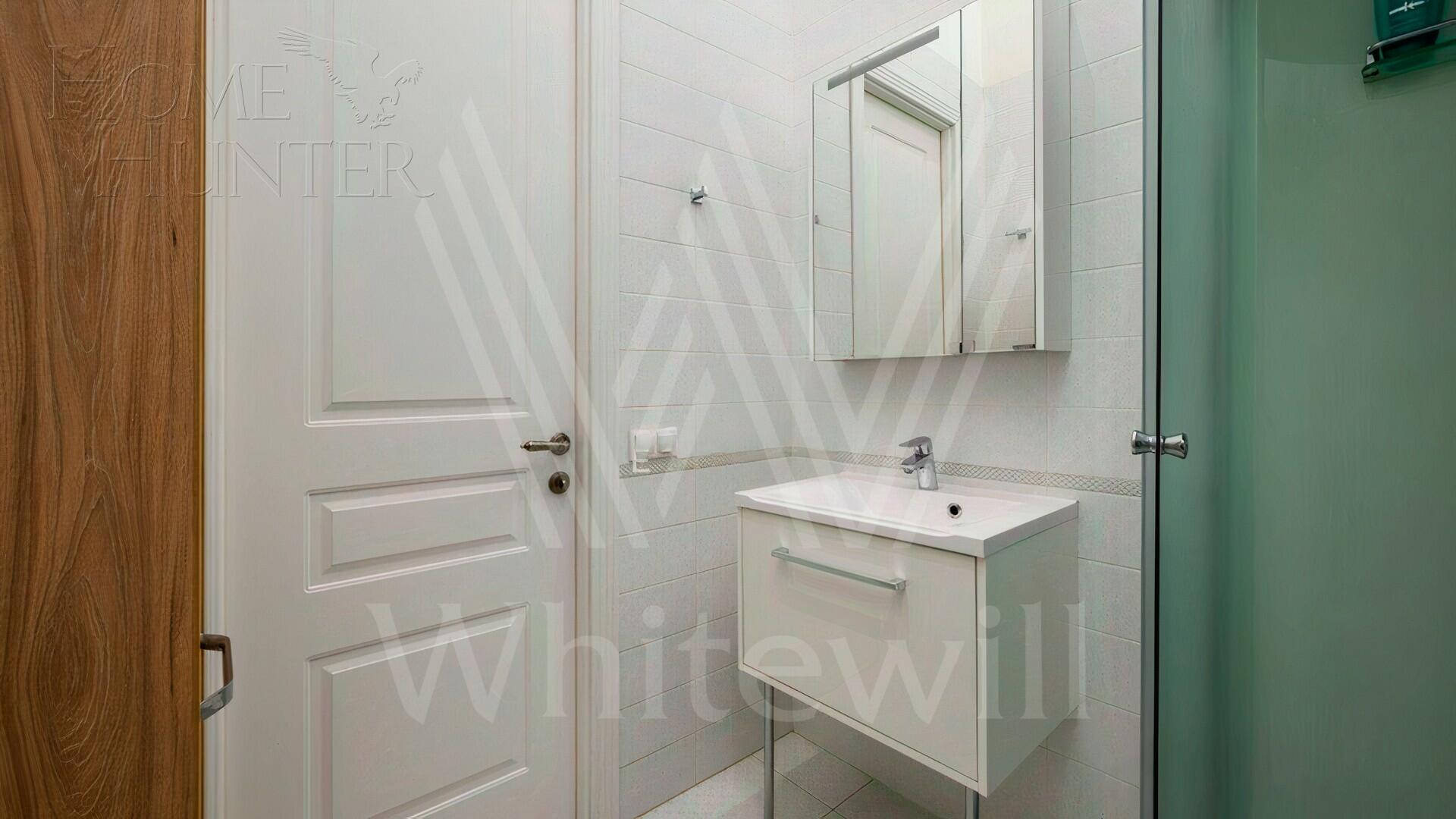 7-КОМН. КВАРТИРА С ОТДЕЛКОЙ 300 М² НА 3 ЭТАЖЕ