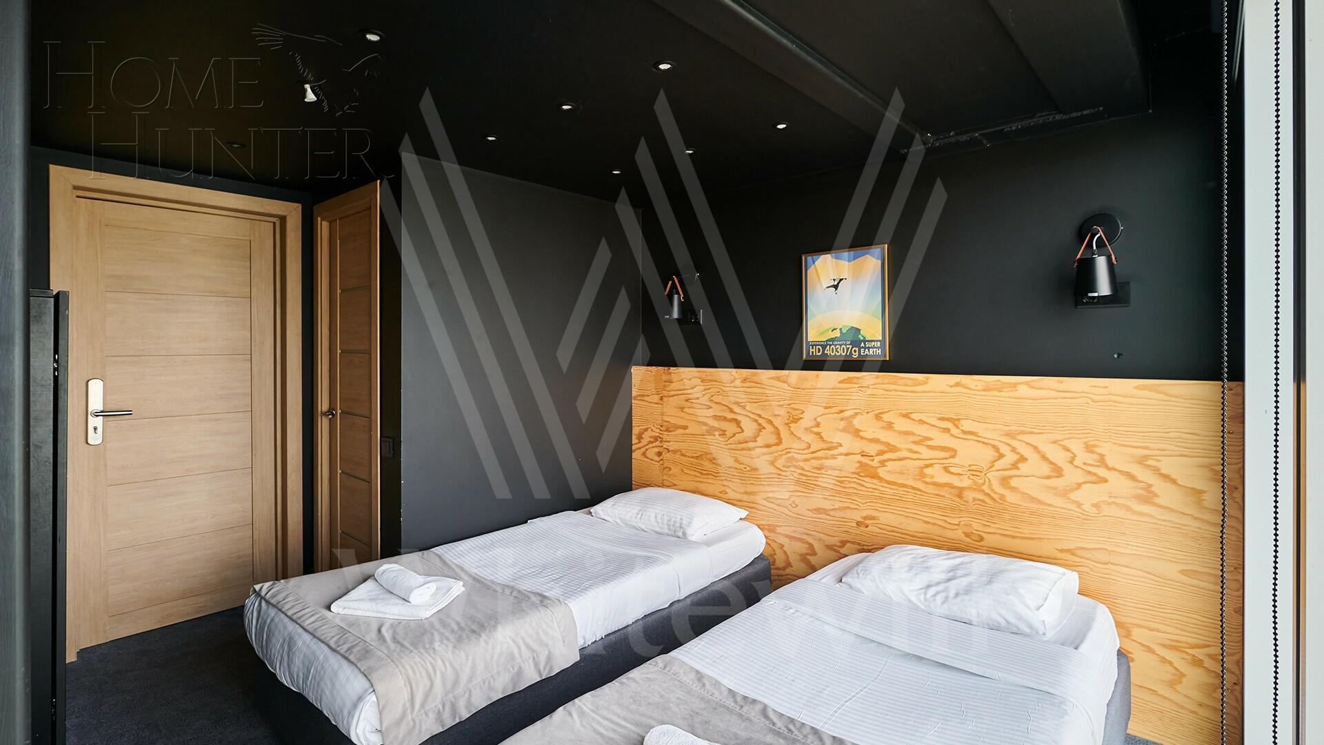 10-КОМН. АПАРТАМЕНТЫ С ОТДЕЛКОЙ 233.7 М² НА 67 ЭТАЖЕ