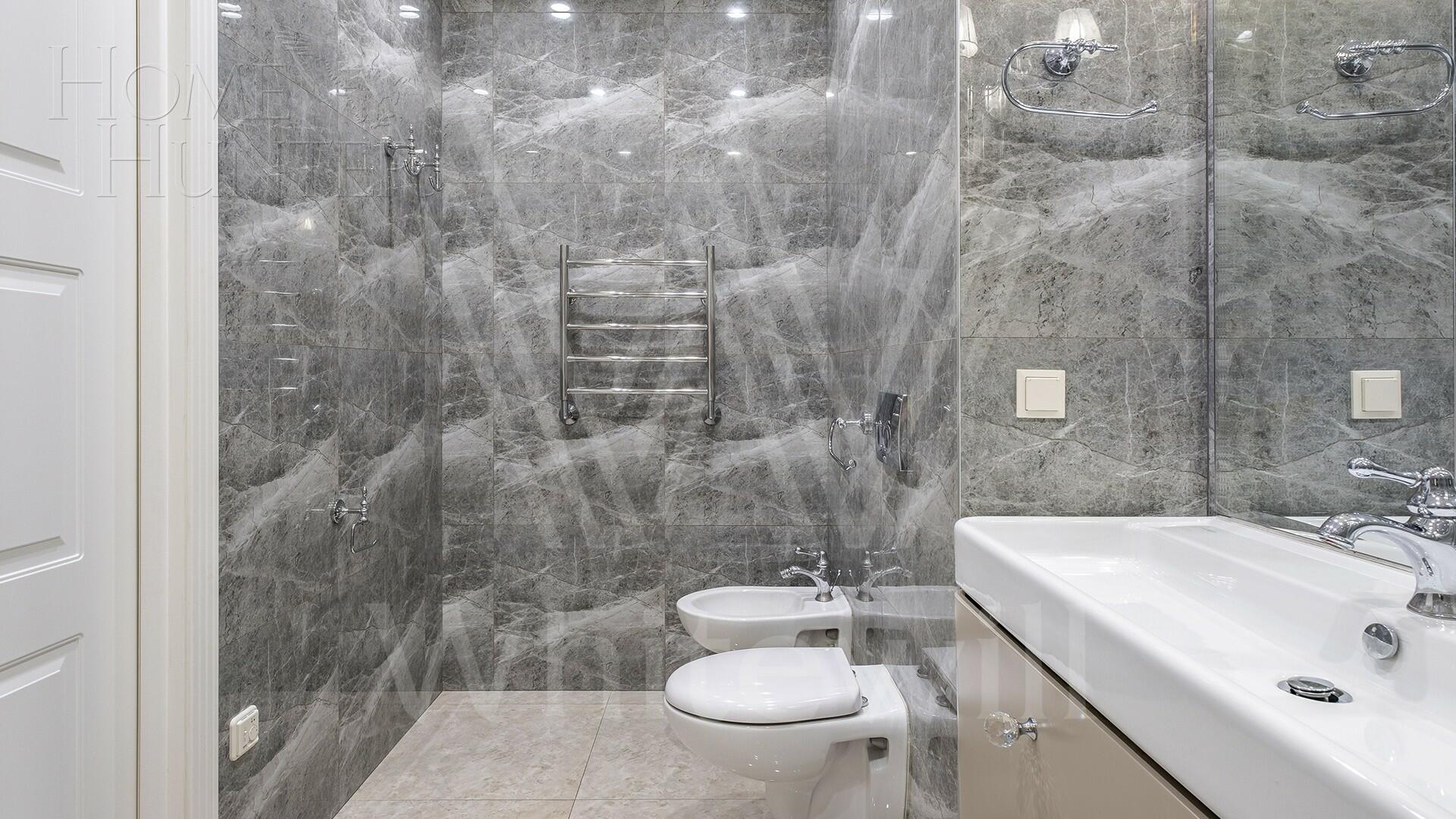 4-КОМН. КВАРТИРА С ОТДЕЛКОЙ 104 М² НА 10 ЭТАЖЕ