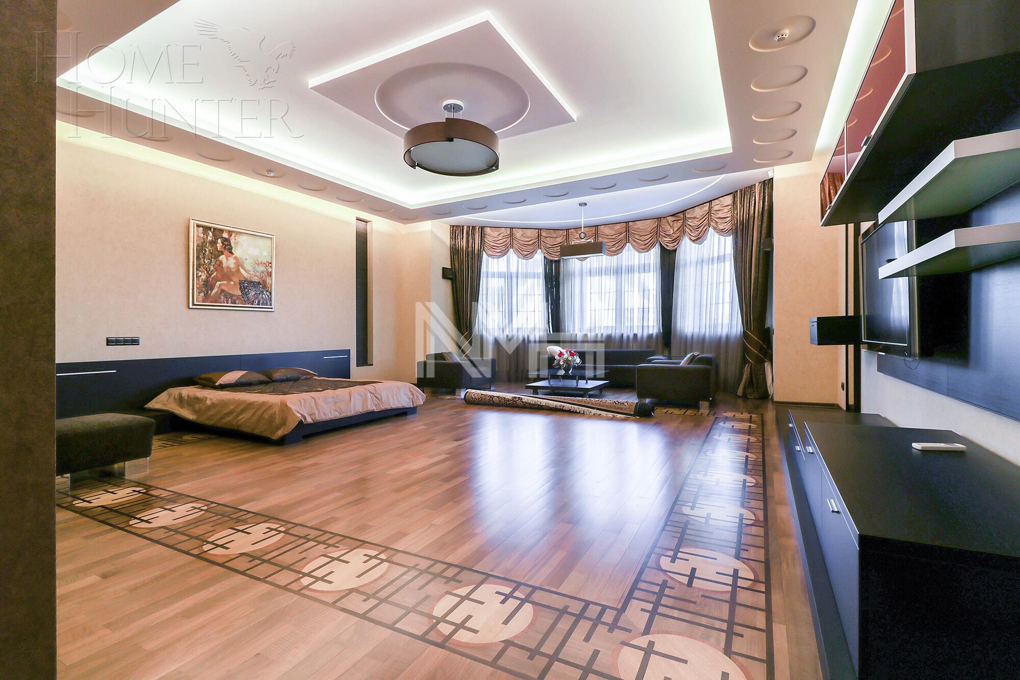 3-этажный коттедж 1 238 м² с отделкой