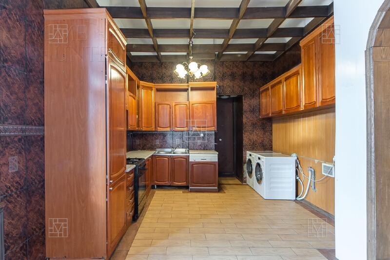 5-КОМН. КВАРТИРА С ОТДЕЛКОЙ 167 М² НА 2 ЭТАЖЕ