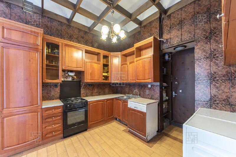 5-КОМН. КВАРТИРА С ОТДЕЛКОЙ 167 М² НА 2 ЭТАЖЕ