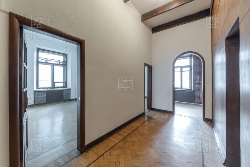 5-КОМН. КВАРТИРА С ОТДЕЛКОЙ 167 М² НА 2 ЭТАЖЕ