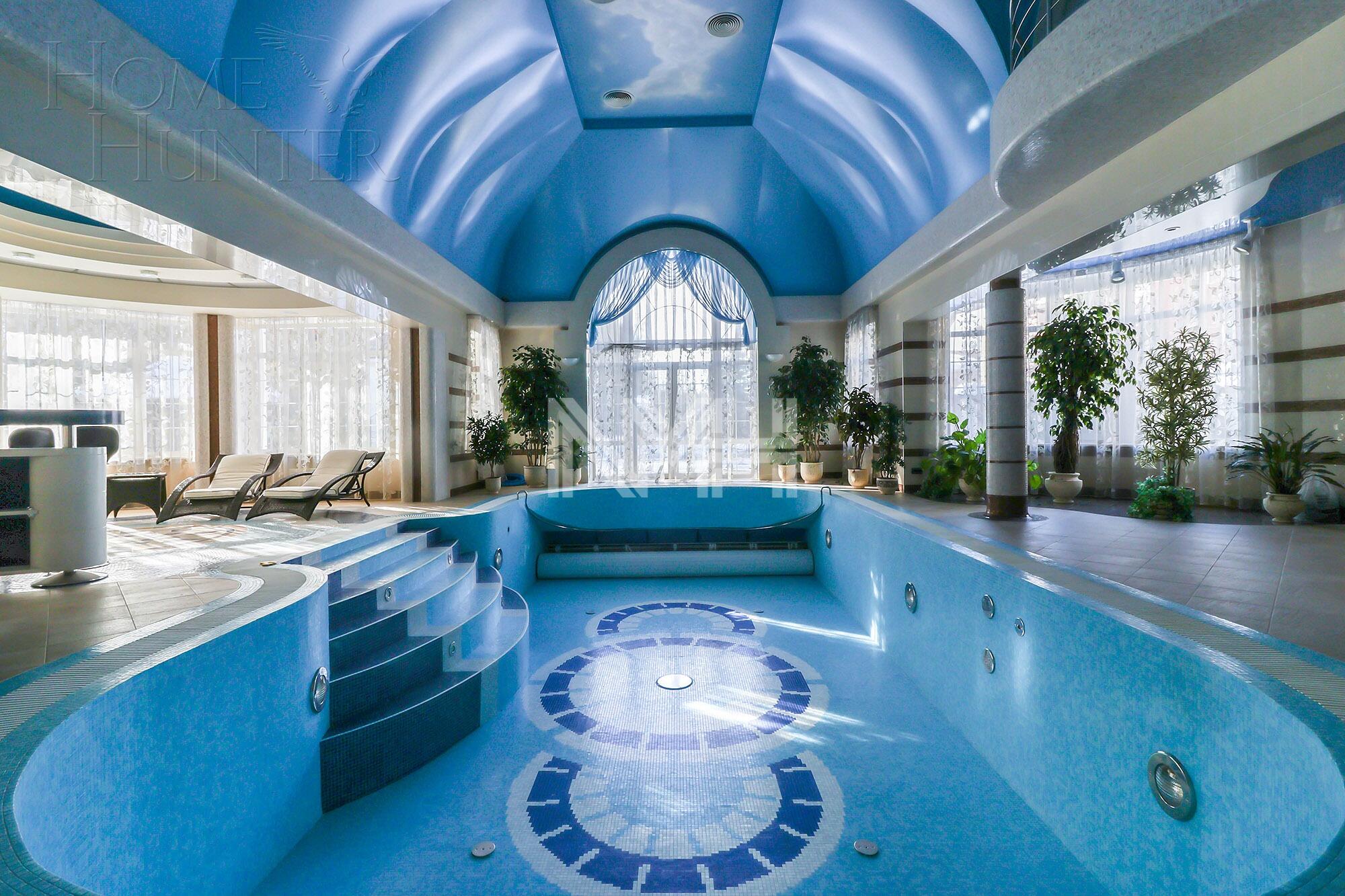 3-этажный коттедж 1 238 м² с отделкой