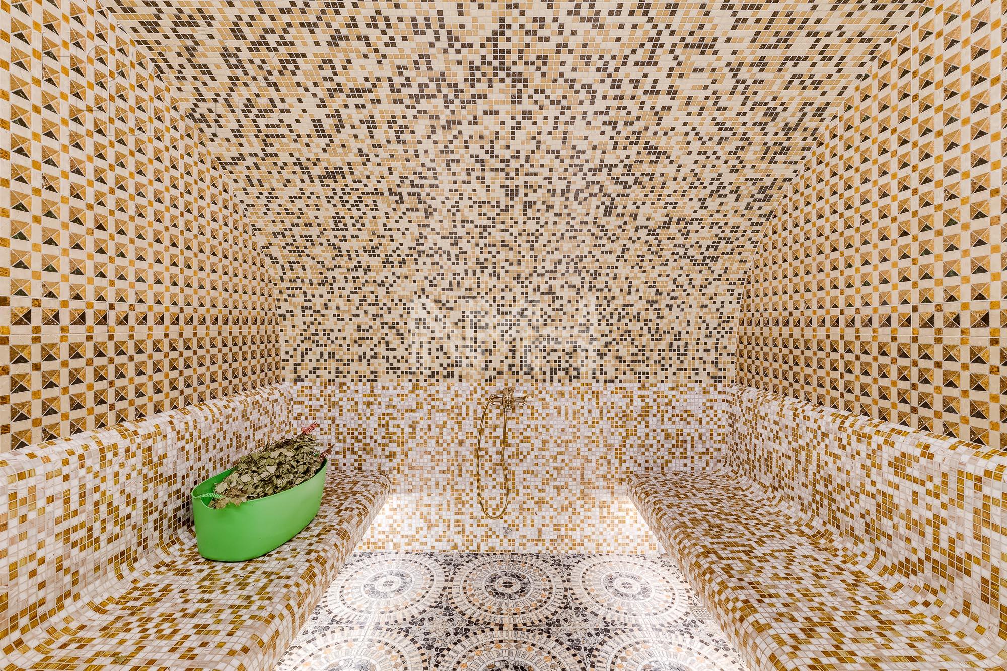 2-этажный коттедж 1 300 м² с отделкой