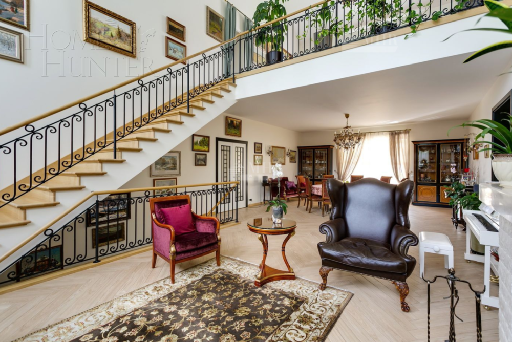 2-этажный коттедж 583 м² с отделкой