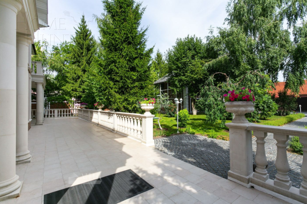 2-этажный коттедж 583 м² с отделкой