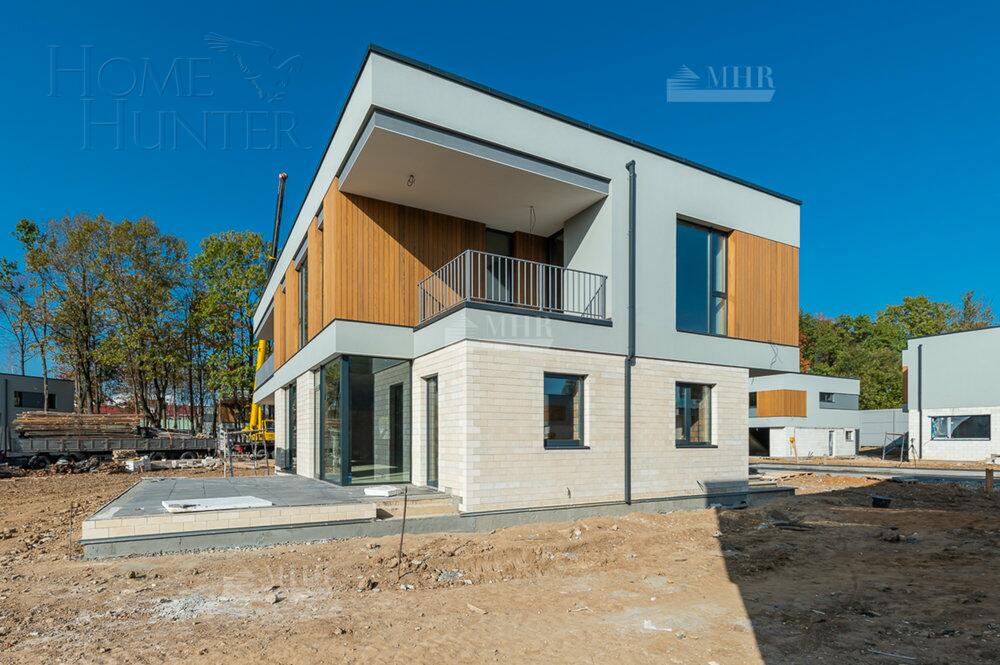 2-этажный коттедж 319.7 м² без отделки