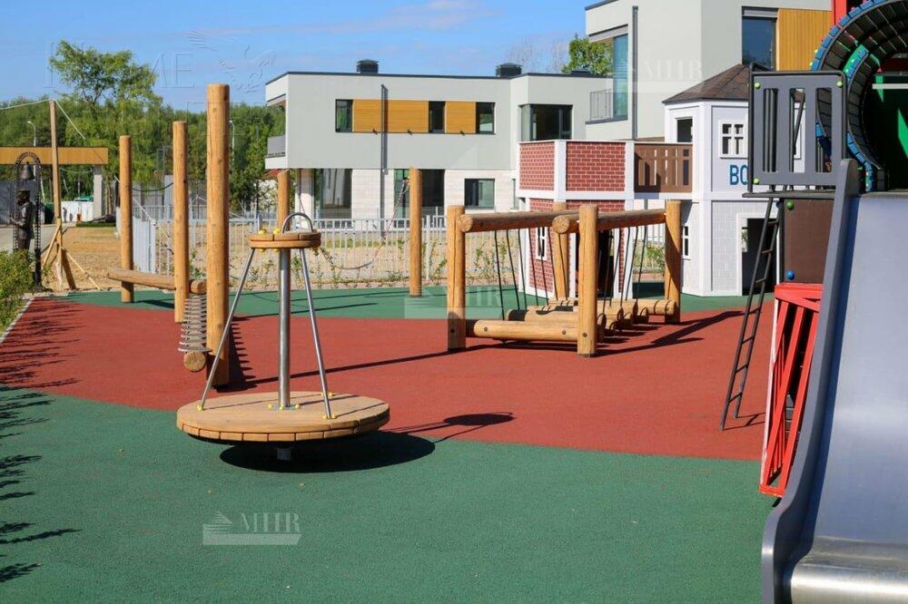 2-этажный коттедж 319.7 м² без отделки