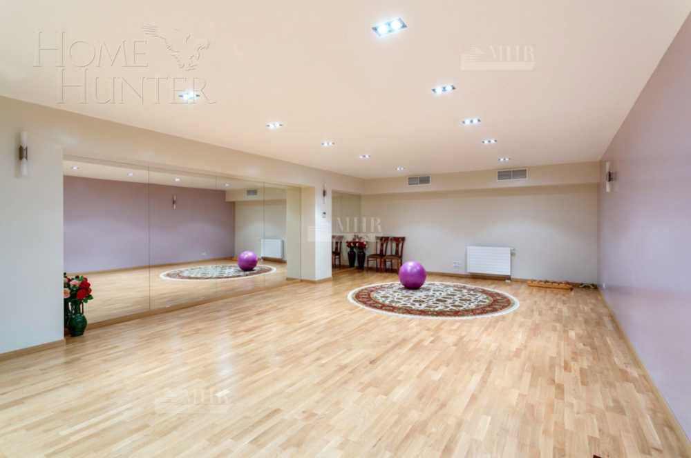 2-этажный коттедж 583 м² с отделкой