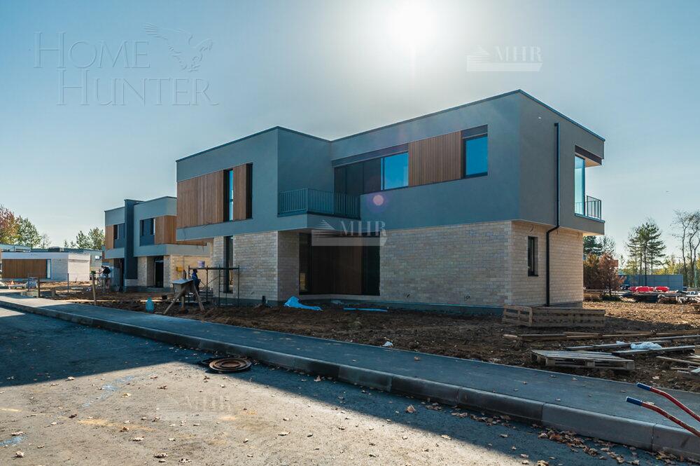 2-этажный коттедж 319.7 м² без отделки