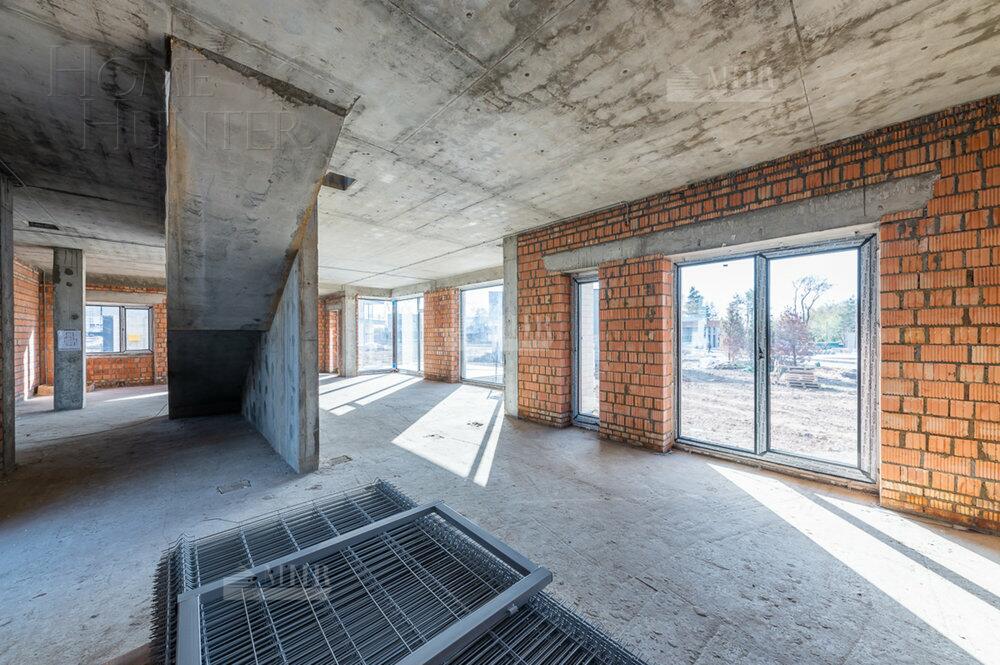 2-этажный коттедж 319.7 м² без отделки