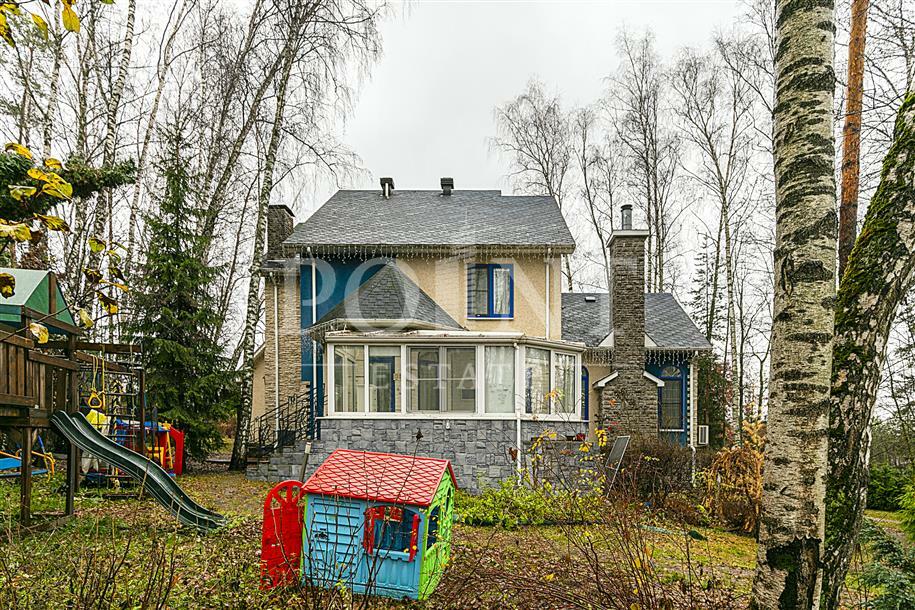 2-этажный коттедж 285 м² с отделкой