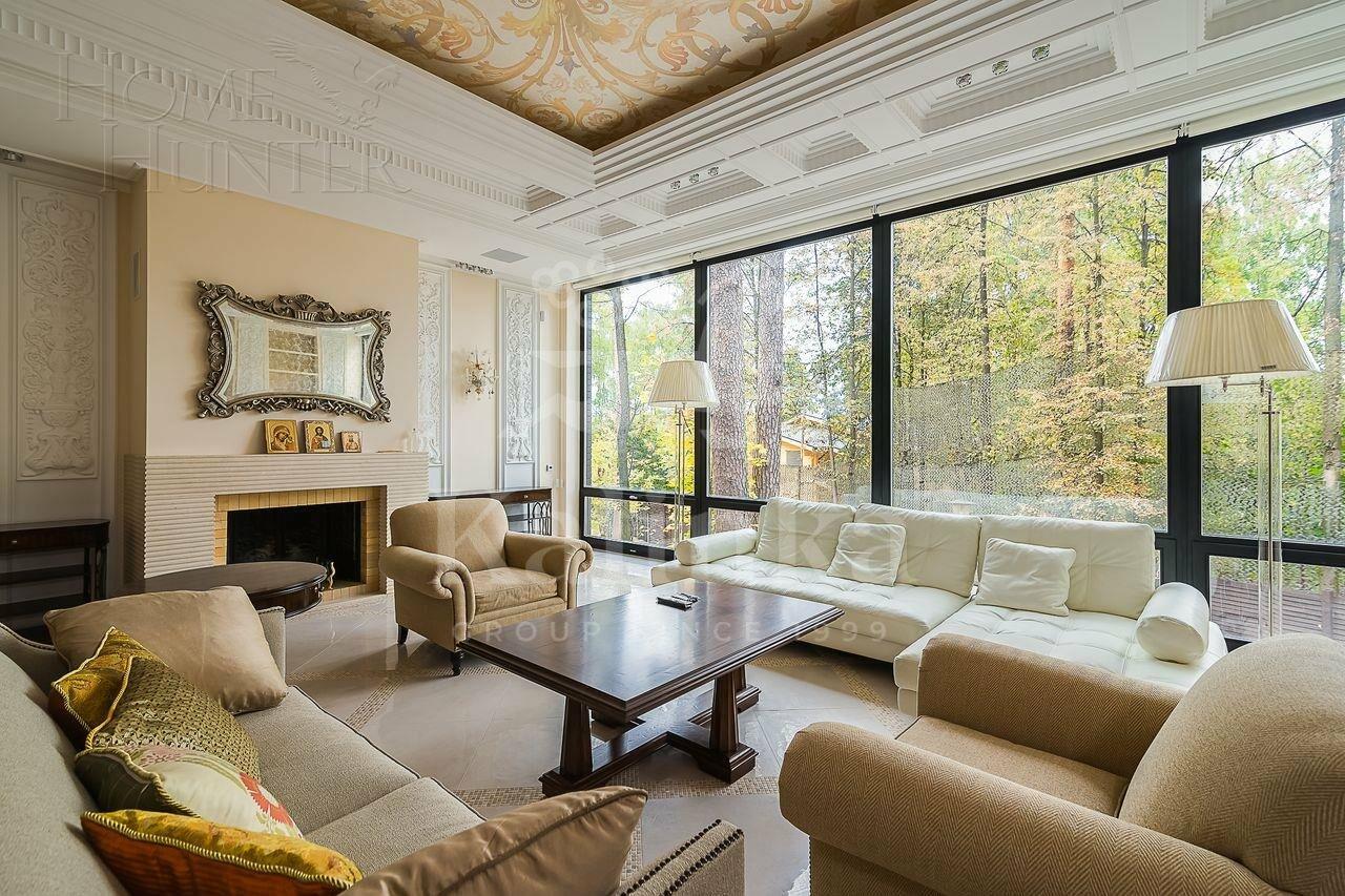 3-этажный таунхаус 340 м² с отделкой